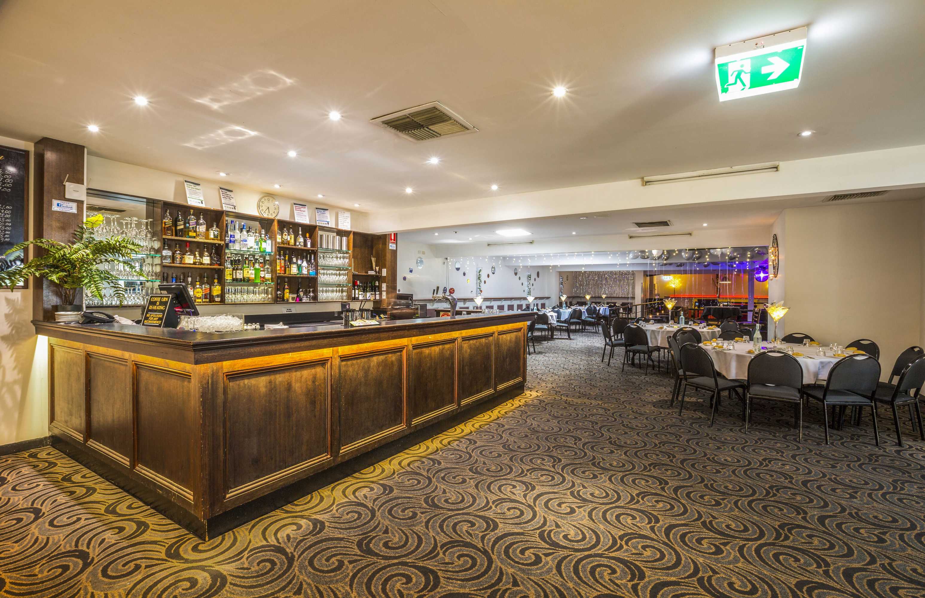 Gift card for Nightcap at Sandown Park Hotel Gift card for Nightcap at Sandown Park Hotel