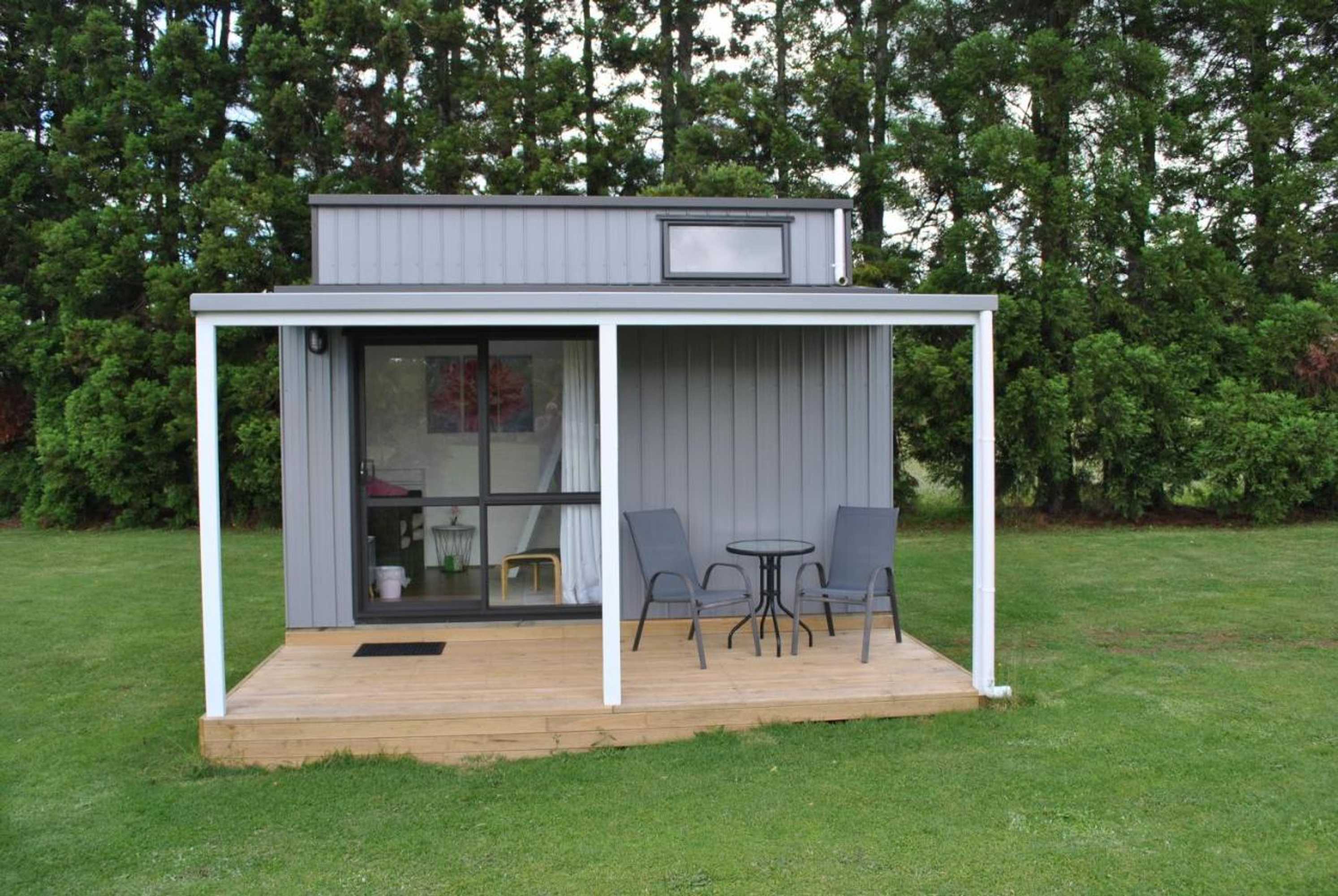 Gift card for Palm Drive 'cozy Cabins'