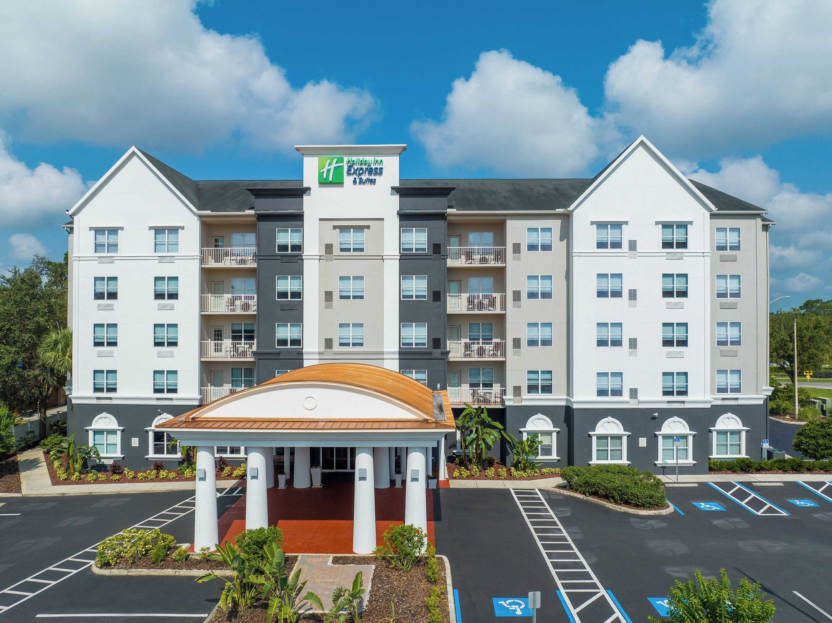 Gift card for Holiday Inn Express & Suites Lakeland North - I-4 by Ihg Gift card for Holiday Inn Express & Suites Lakeland North - I-4 by Ihg