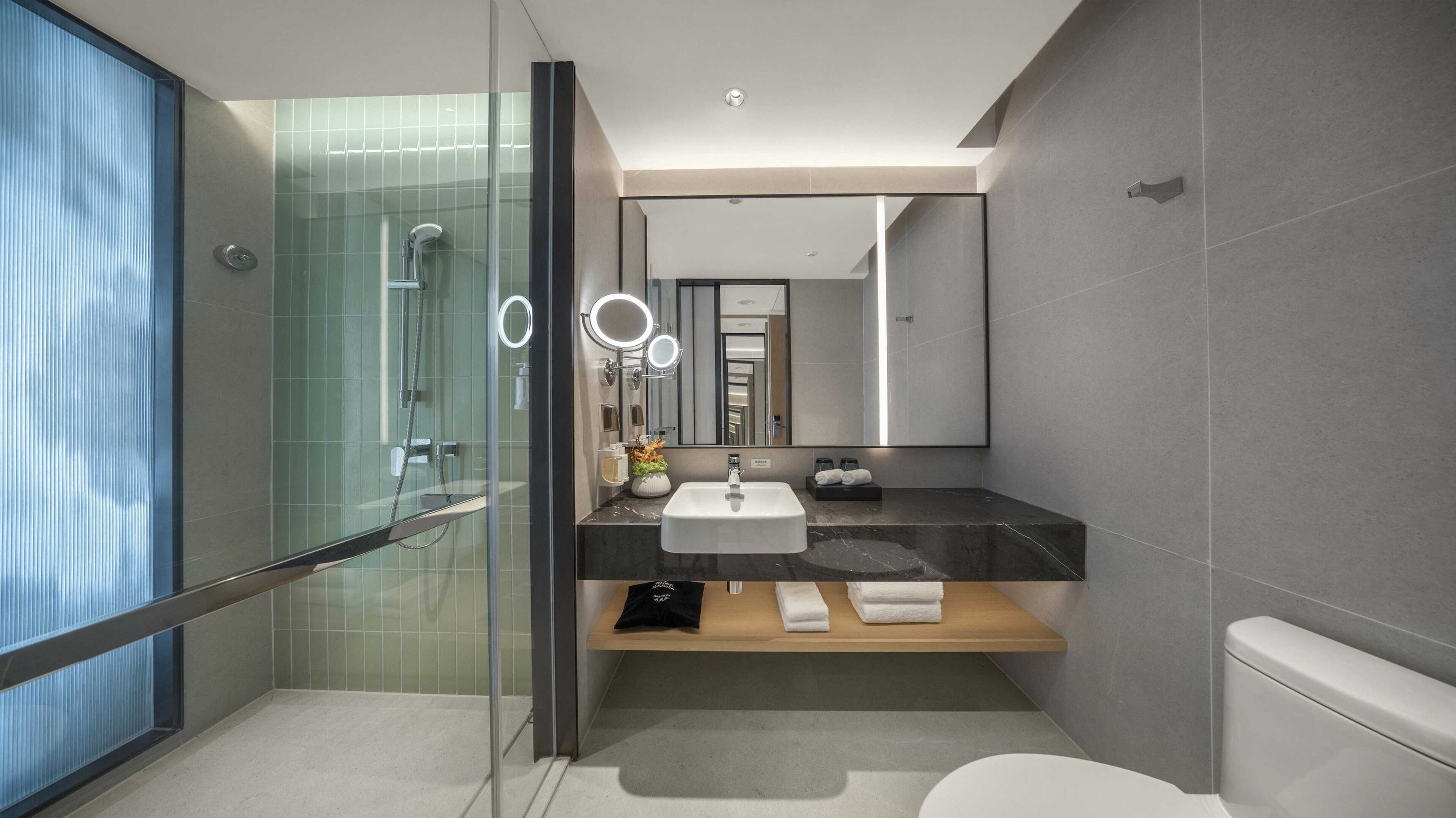 Gift card for Holiday Inn Qinhuangdao Haigang by Ihg