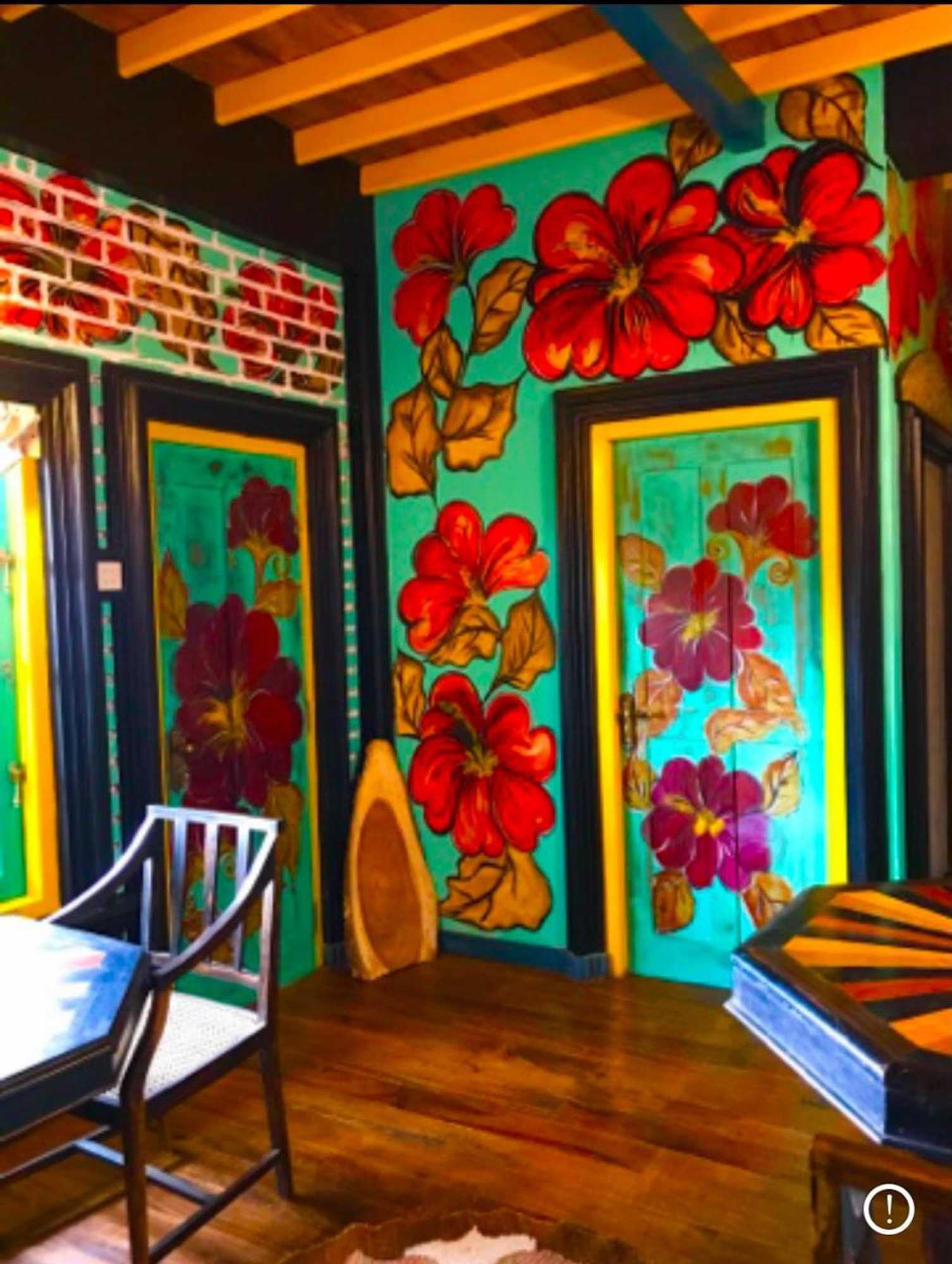 Gift card for Serendipity Lake Artistic Bungalow by Heidis Home