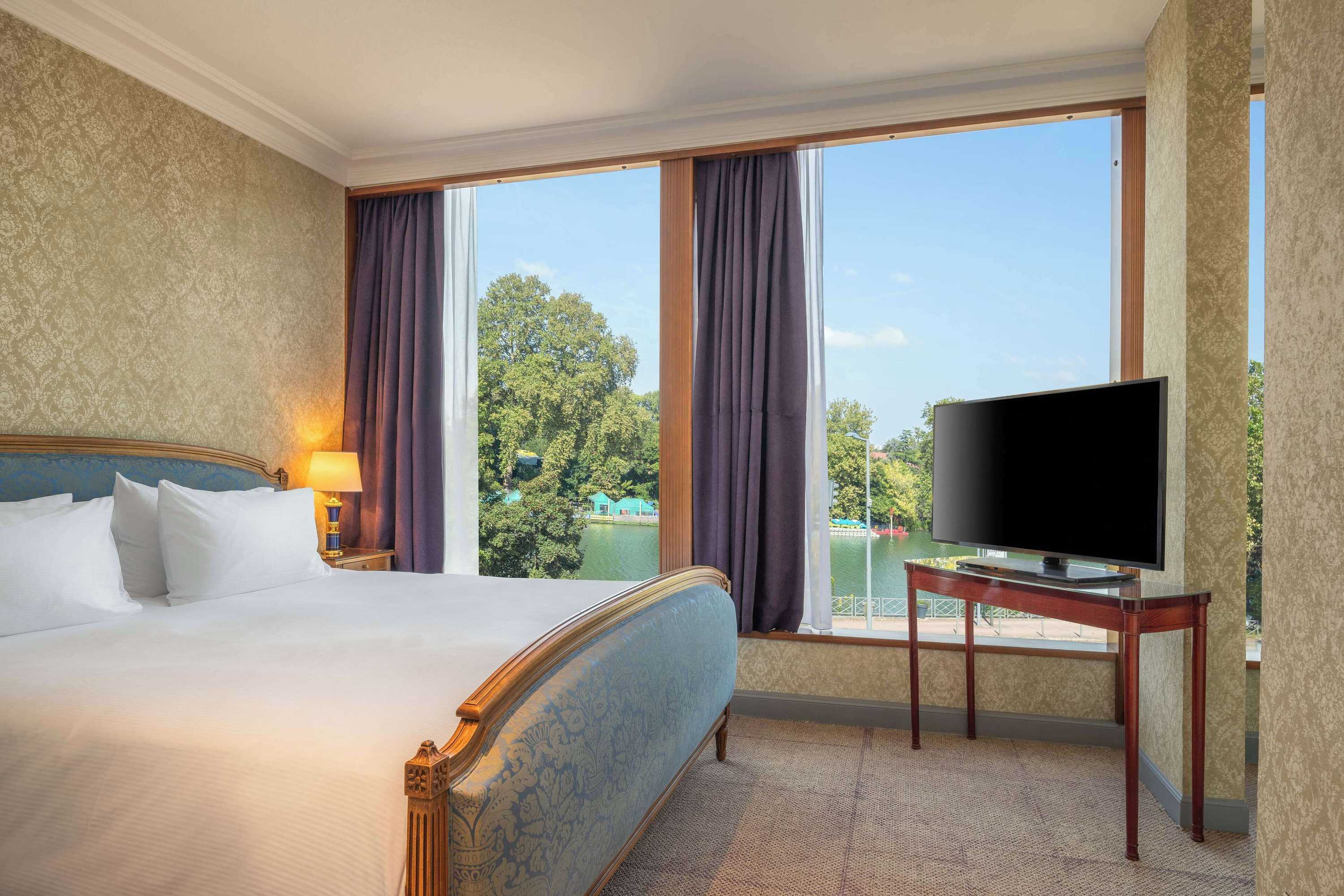 Gift card for Doubletree by Hilton Paris Bougival Gift card for Doubletree by Hilton Paris Bougival