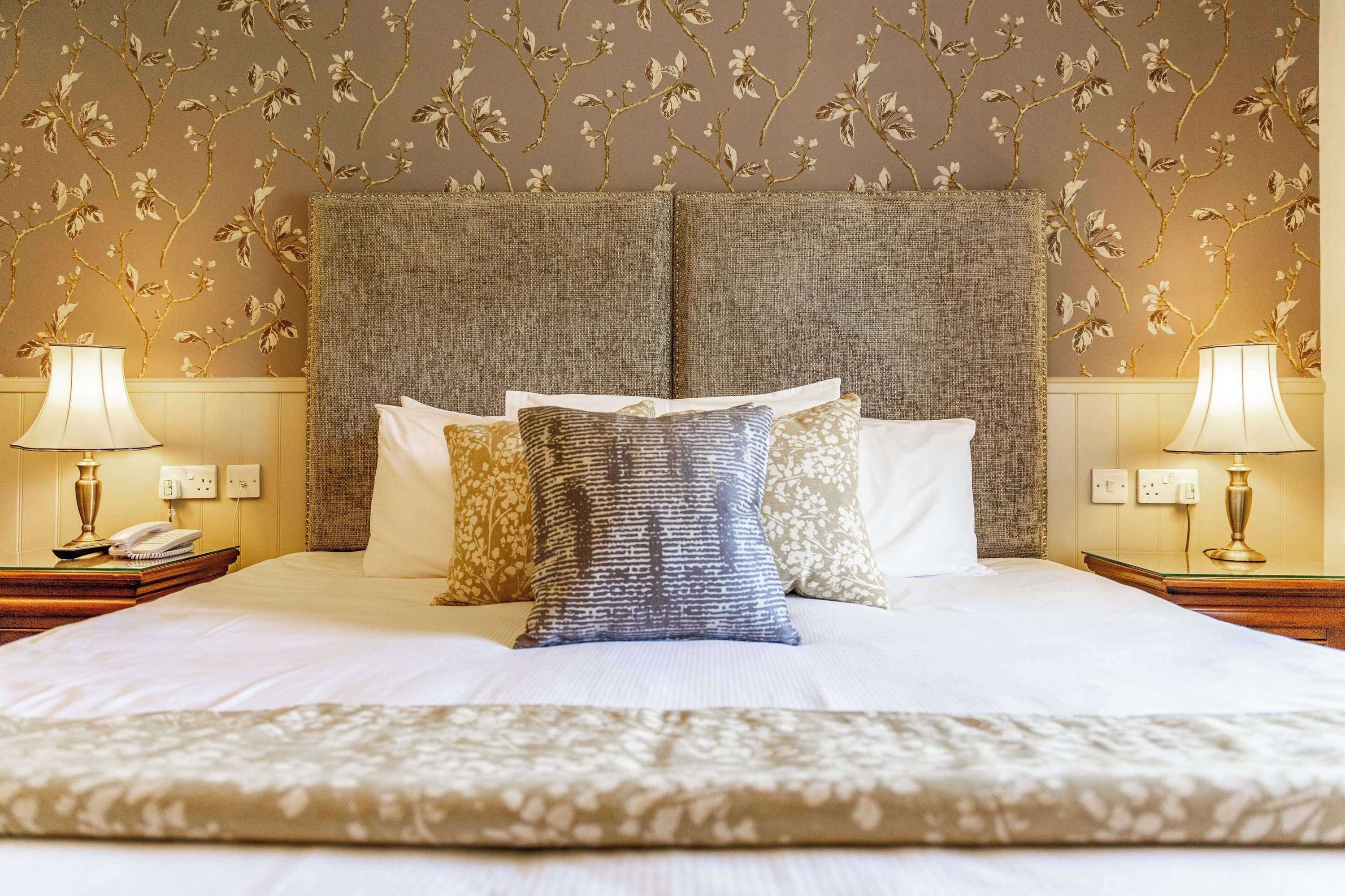 Gift card for Leigh Park Country House Hotel & Vineyard, BW Signature Collection Gift card for Leigh Park Country House Hotel & Vineyard, BW Signature Collection
