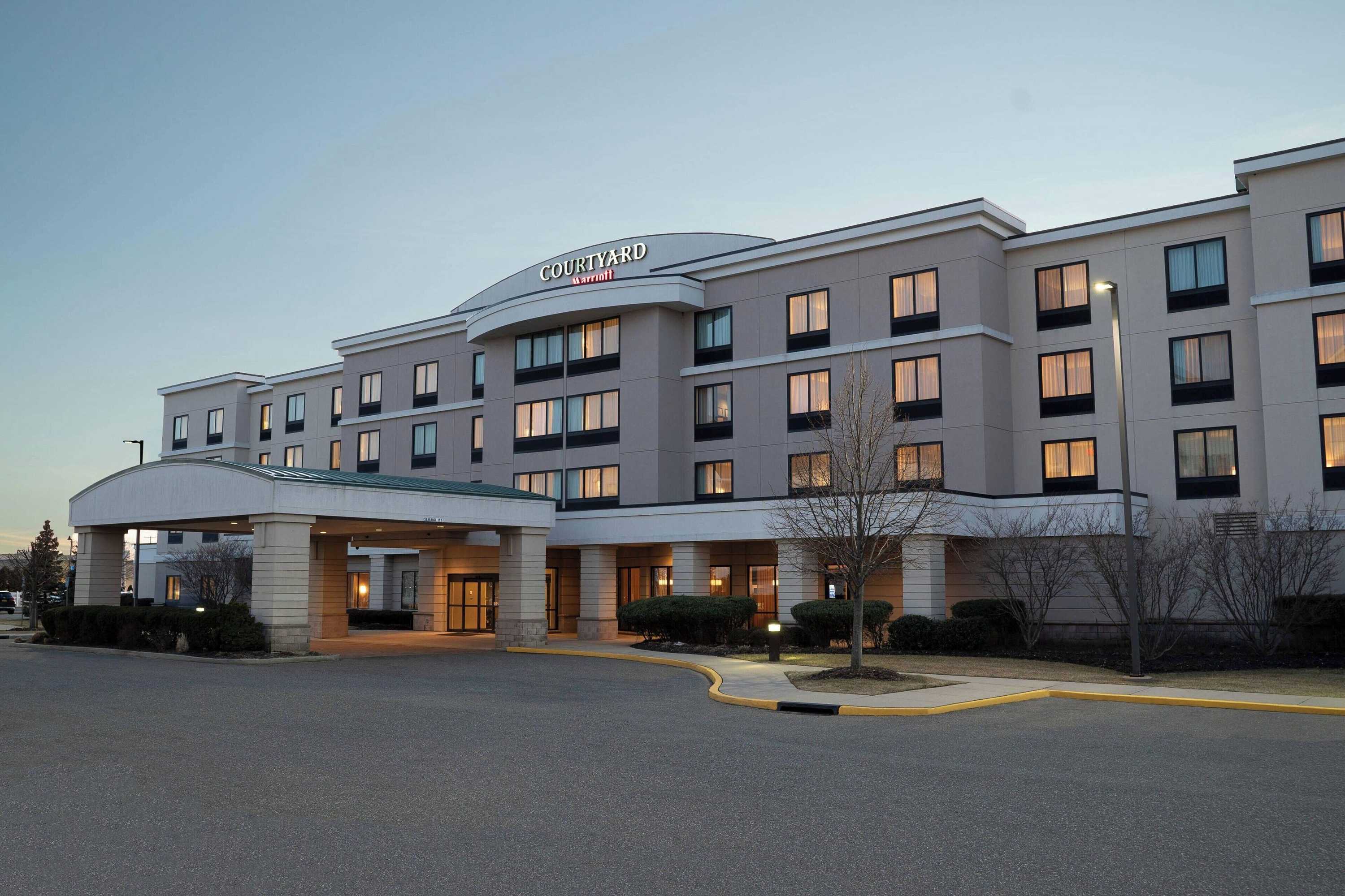 Gift card for Courtyard by Marriott Republic Aprt Long Island/farmingdale Gift card for Courtyard by Marriott Republic Aprt Long Island/farmingdale