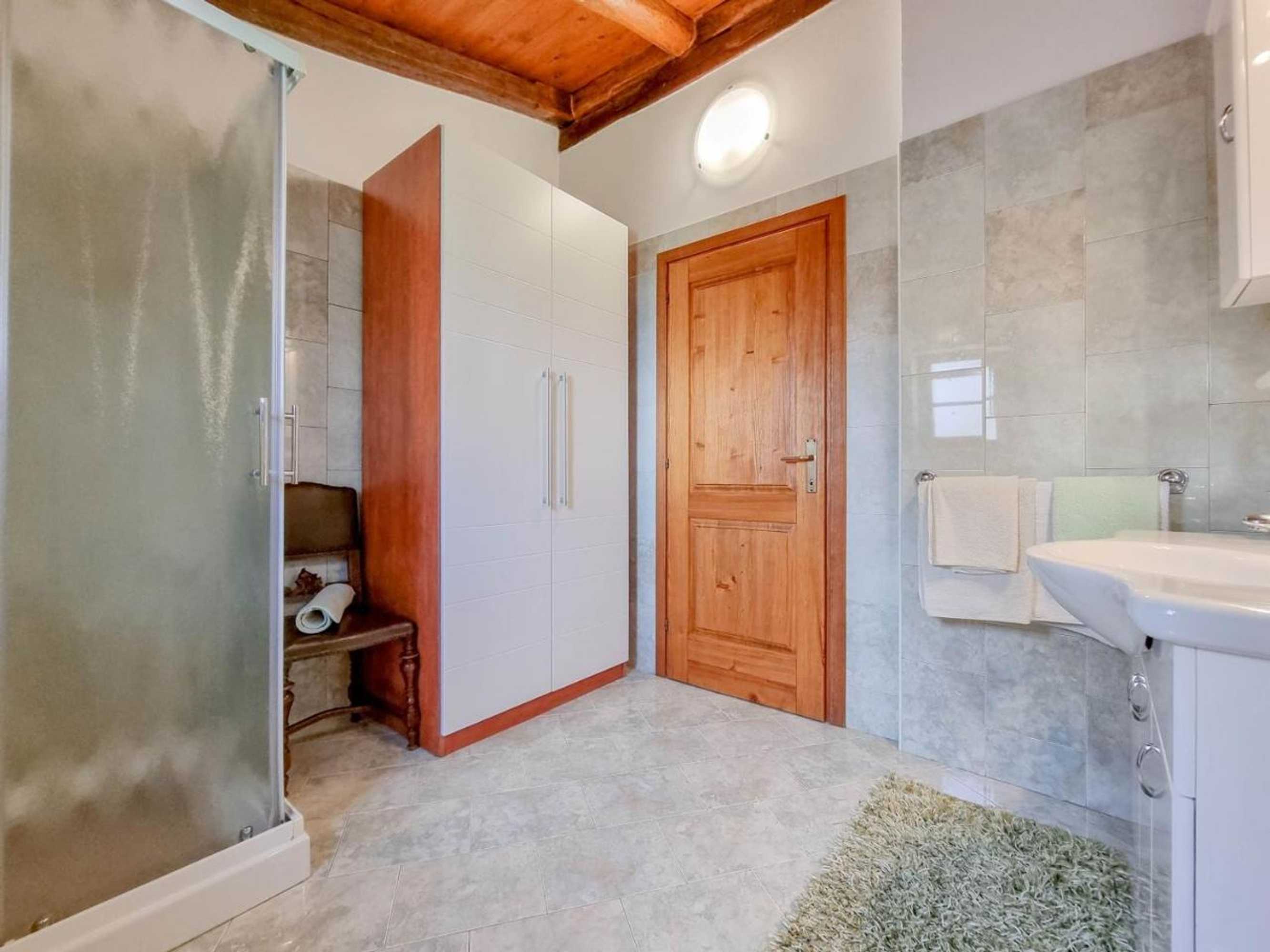 Gift card for Ariana