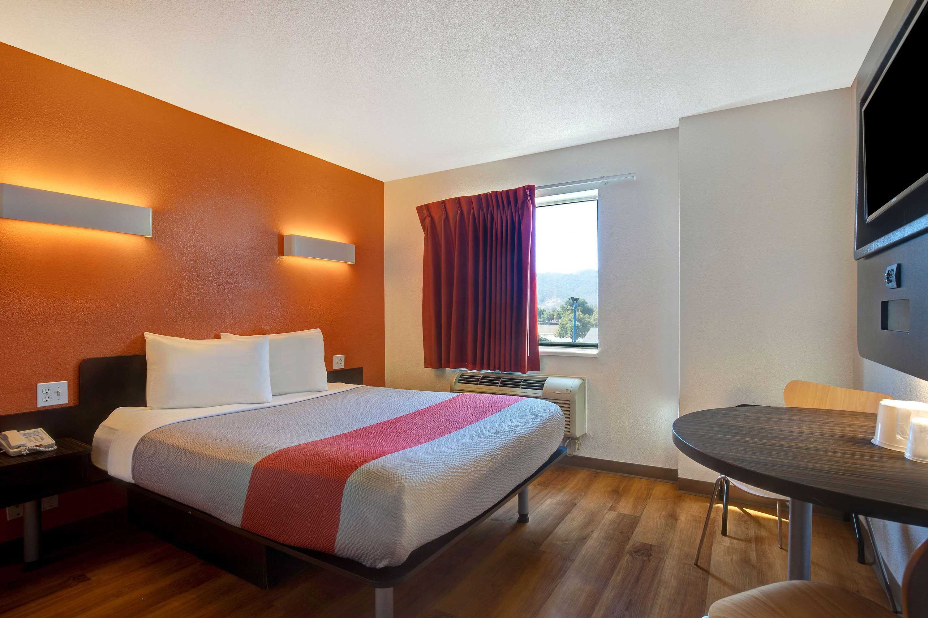 Gift card for Motel 6 Gilroy, CA Gift card for Motel 6 Gilroy, CA