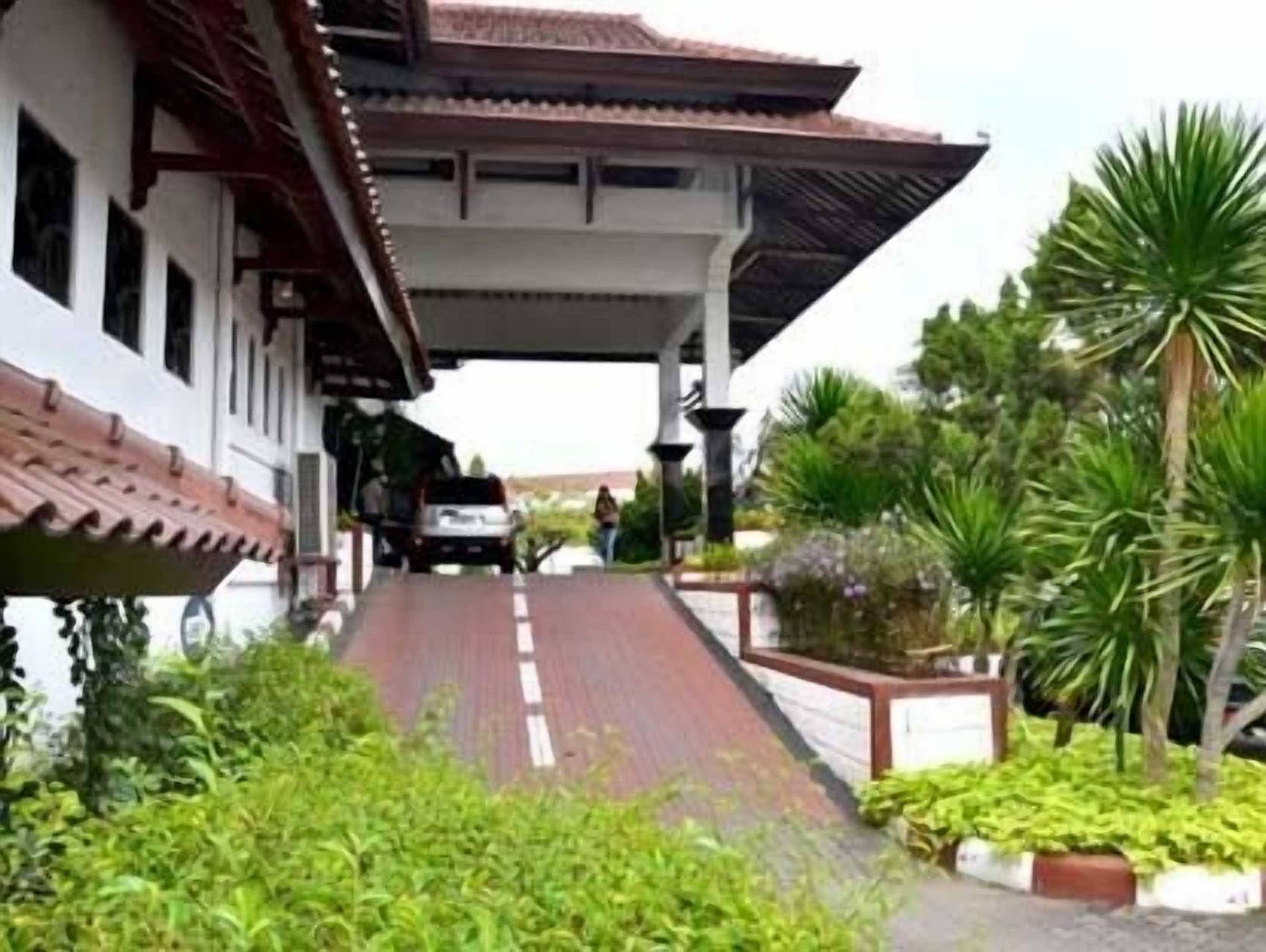 Gift card for Bahari Inn Tegal Gift card for Bahari Inn Tegal