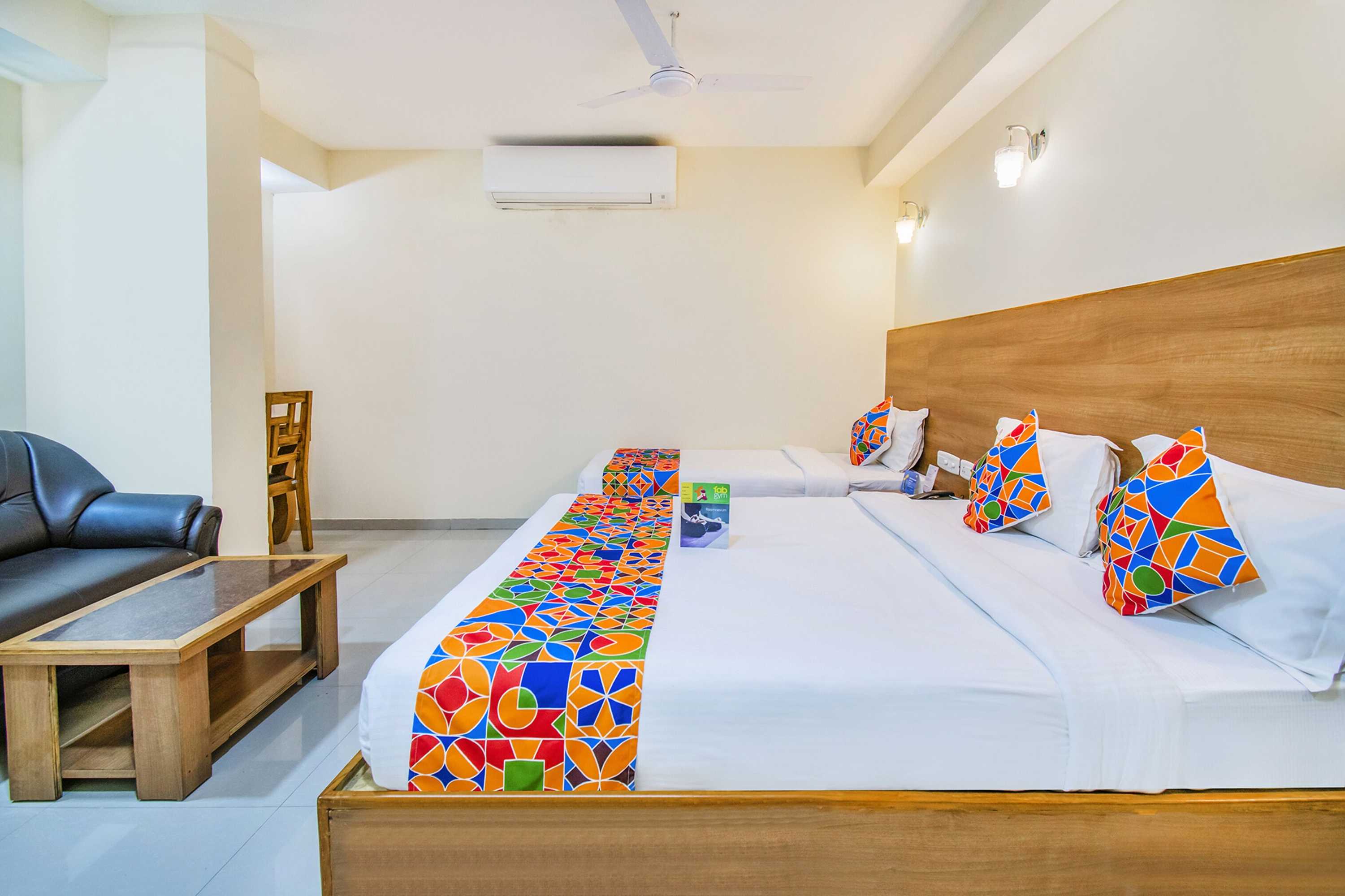 Gift card for Fabhotel Jansi Deluxe - Nr Gandhipuram Bus Stand Gift card for Fabhotel Jansi Deluxe - Nr Gandhipuram Bus Stand