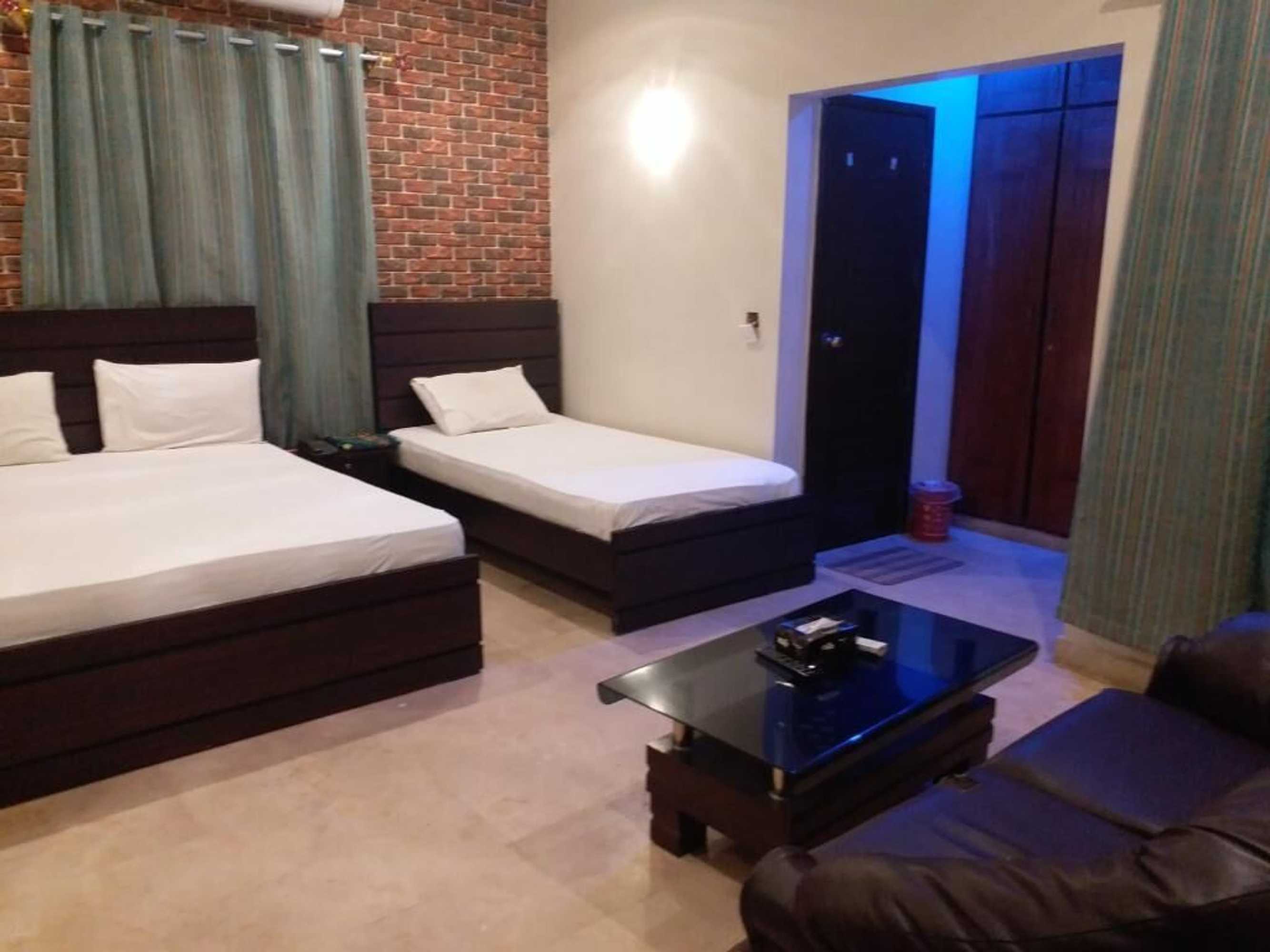 Gift card for Karachi Guest House Gulshan-E-Iqbal Gift card for Karachi Guest House Gulshan-E-Iqbal