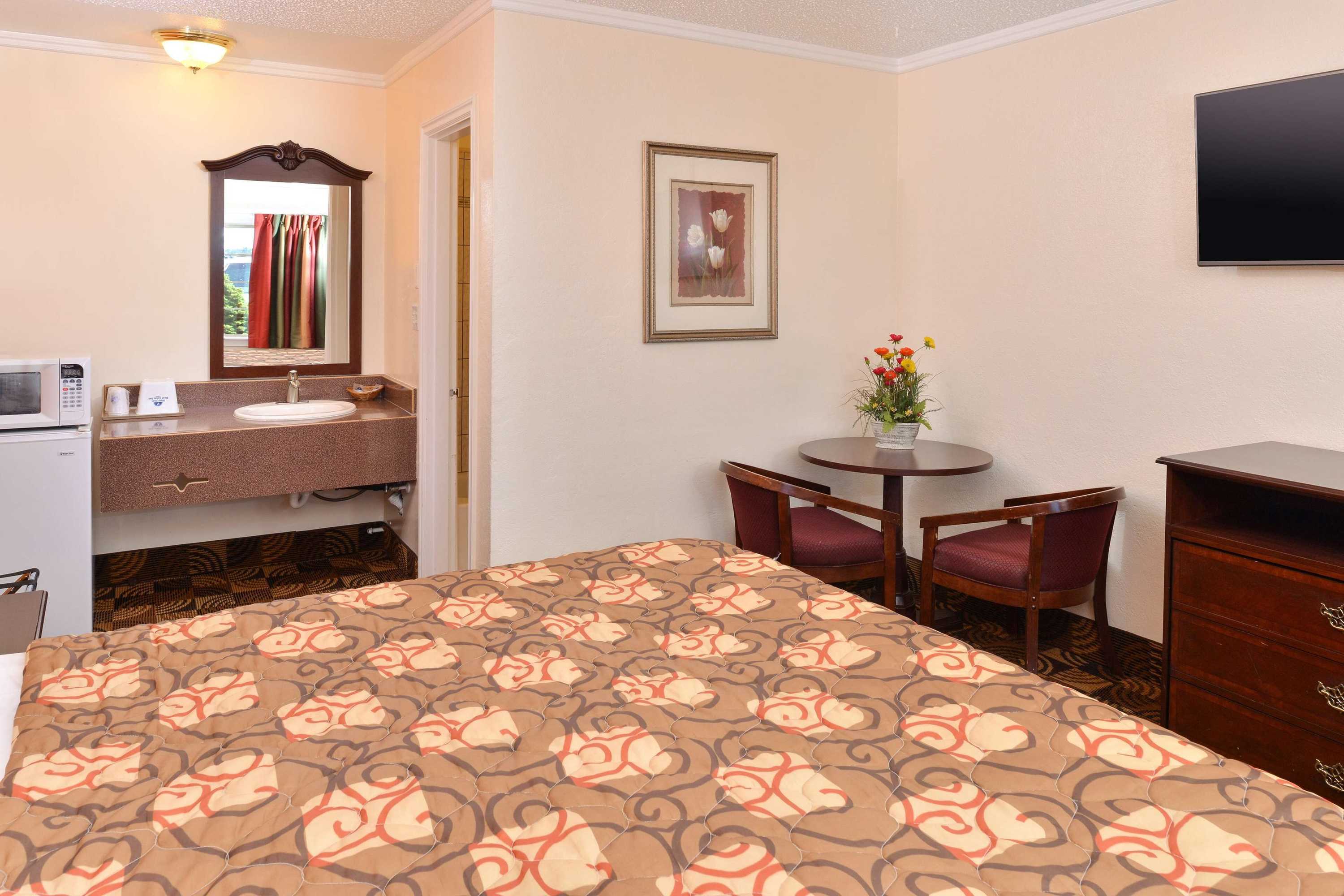 Gift card for Americas Best Value Inn & Suites Klamath Falls Gift card for Americas Best Value Inn & Suites Klamath Falls