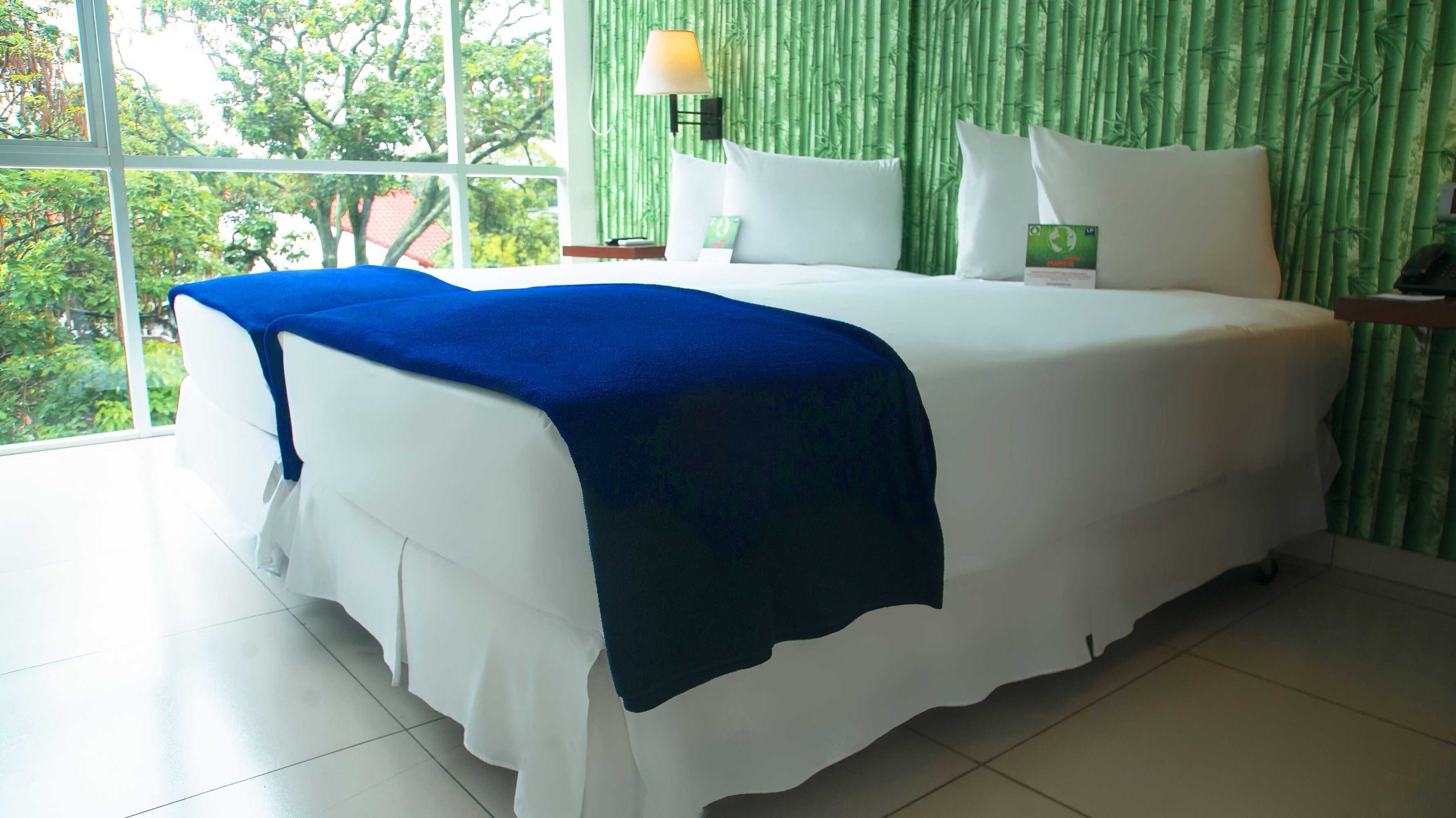 Gift card for Hotel LP Santa Cruz Centro Gift card for Hotel LP Santa Cruz Centro