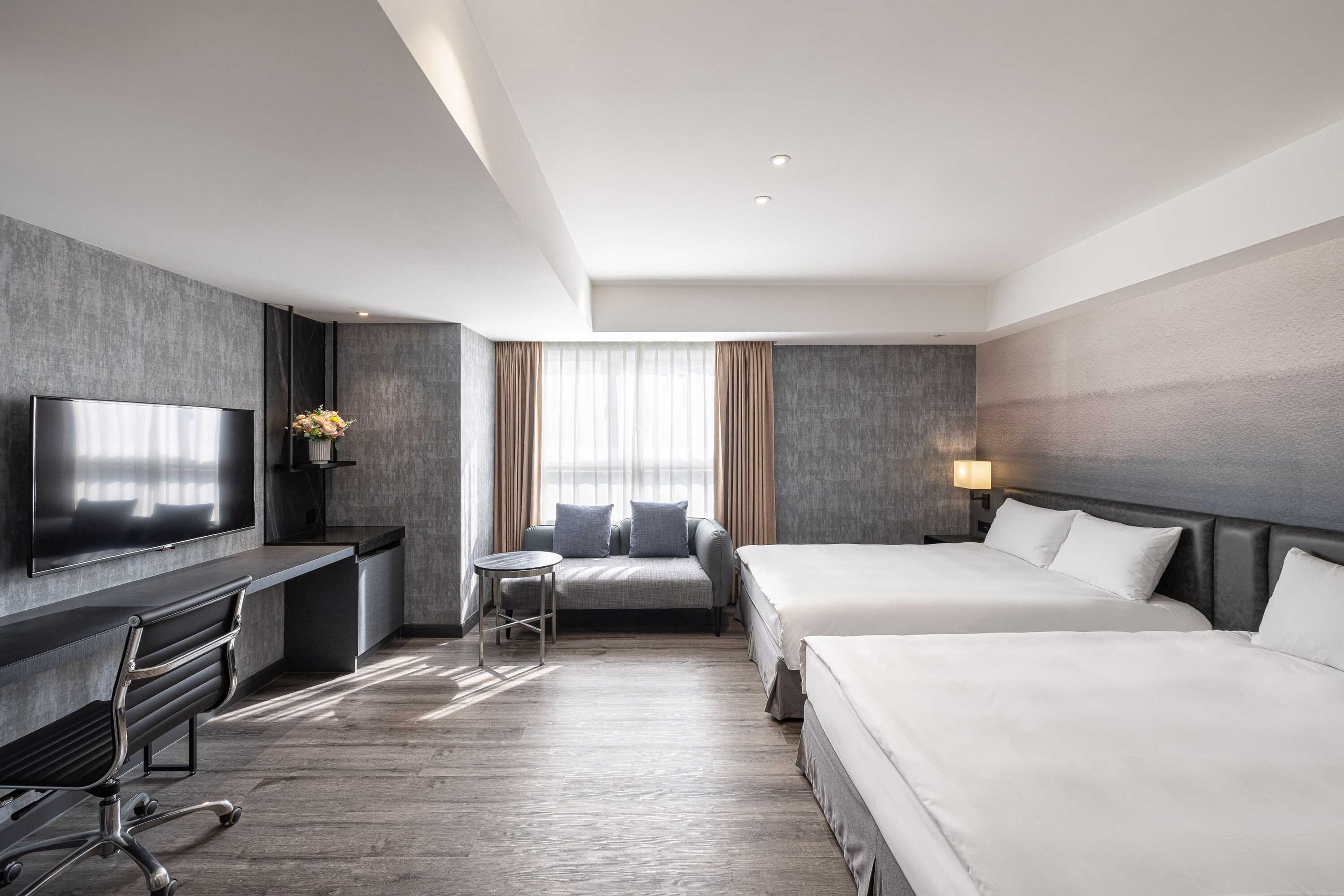 Gift card for Lakeshore Hotel Metropolis I Gift card for Lakeshore Hotel Metropolis I