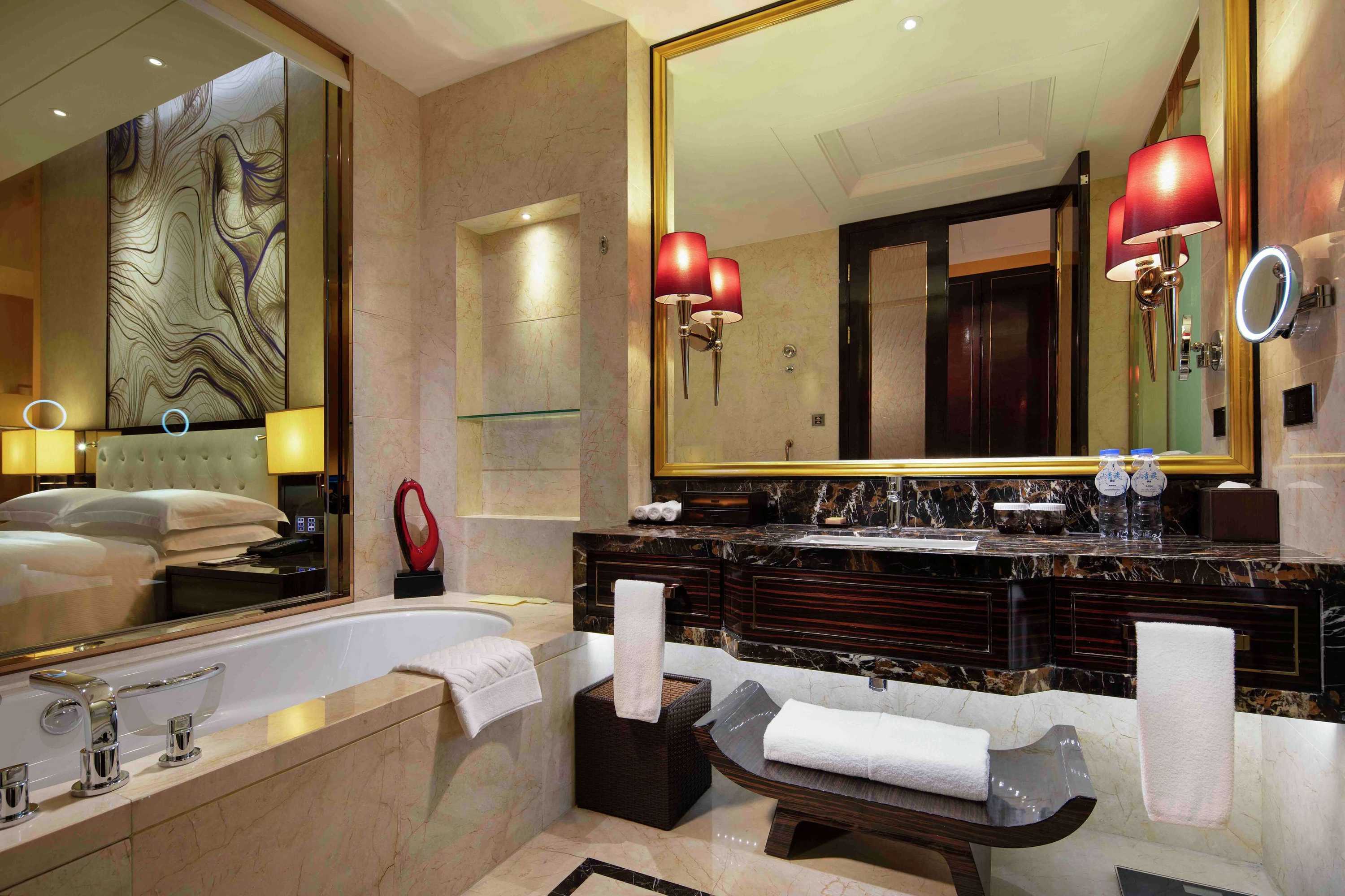 Gift card for Hilton Zhengzhou Gift card for Hilton Zhengzhou