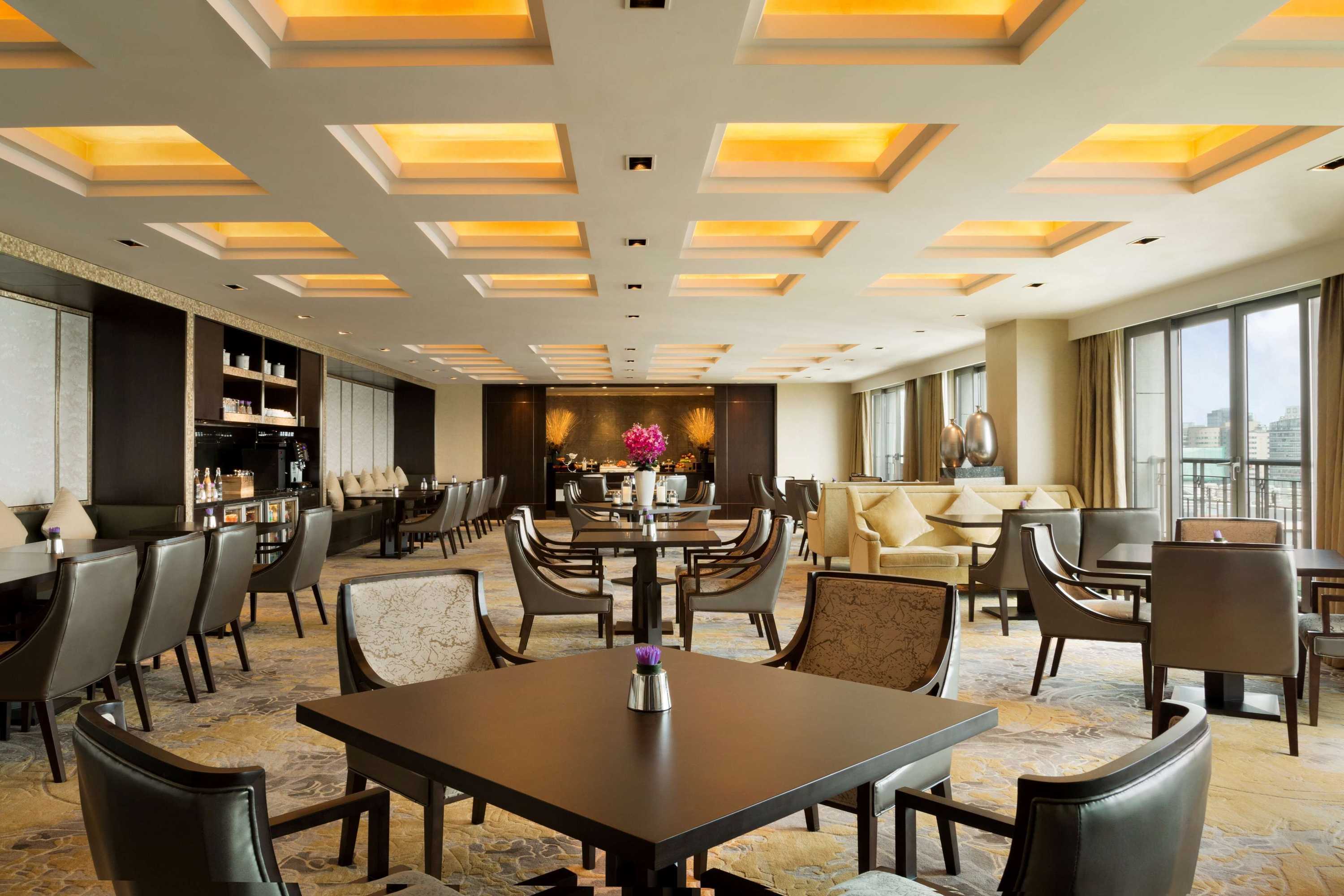 Gift card for Midtown Shangri-La, Hangzhou - Around 5 Minutes Walking Distance to West Lake Gift card for Midtown Shangri-La, Hangzhou - Around 5 Minutes Walking Distance to West Lake
