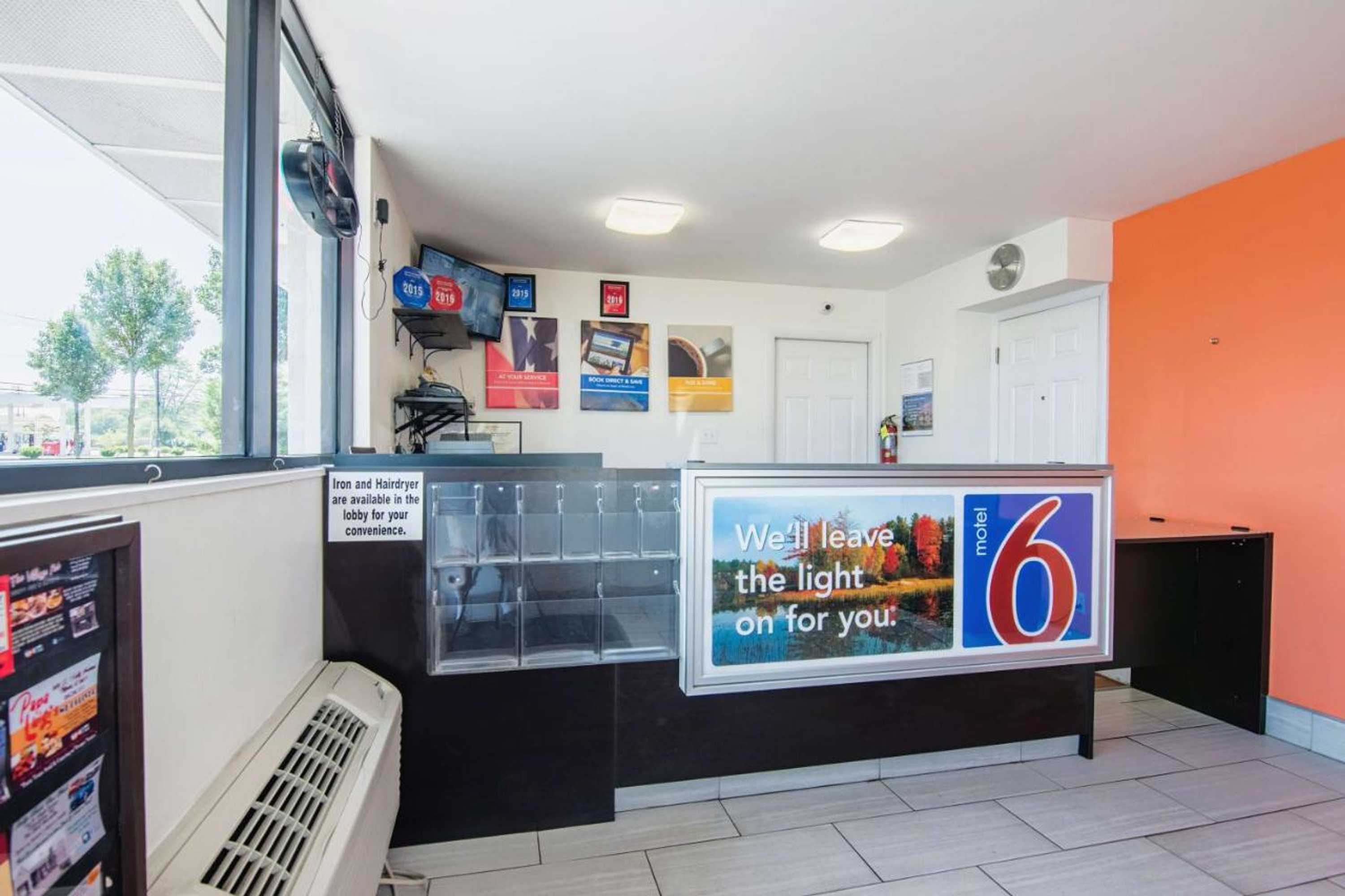 Gift card for Motel 6 Glassboro, NJ - Rowan University