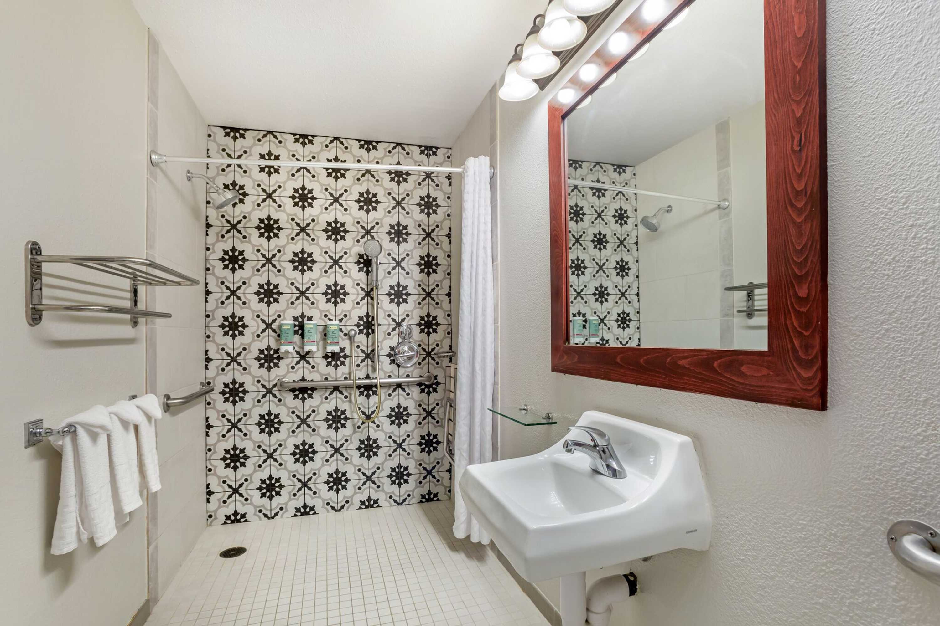 Gift card for Dry Creek Inn Mod Collection by Sonesta