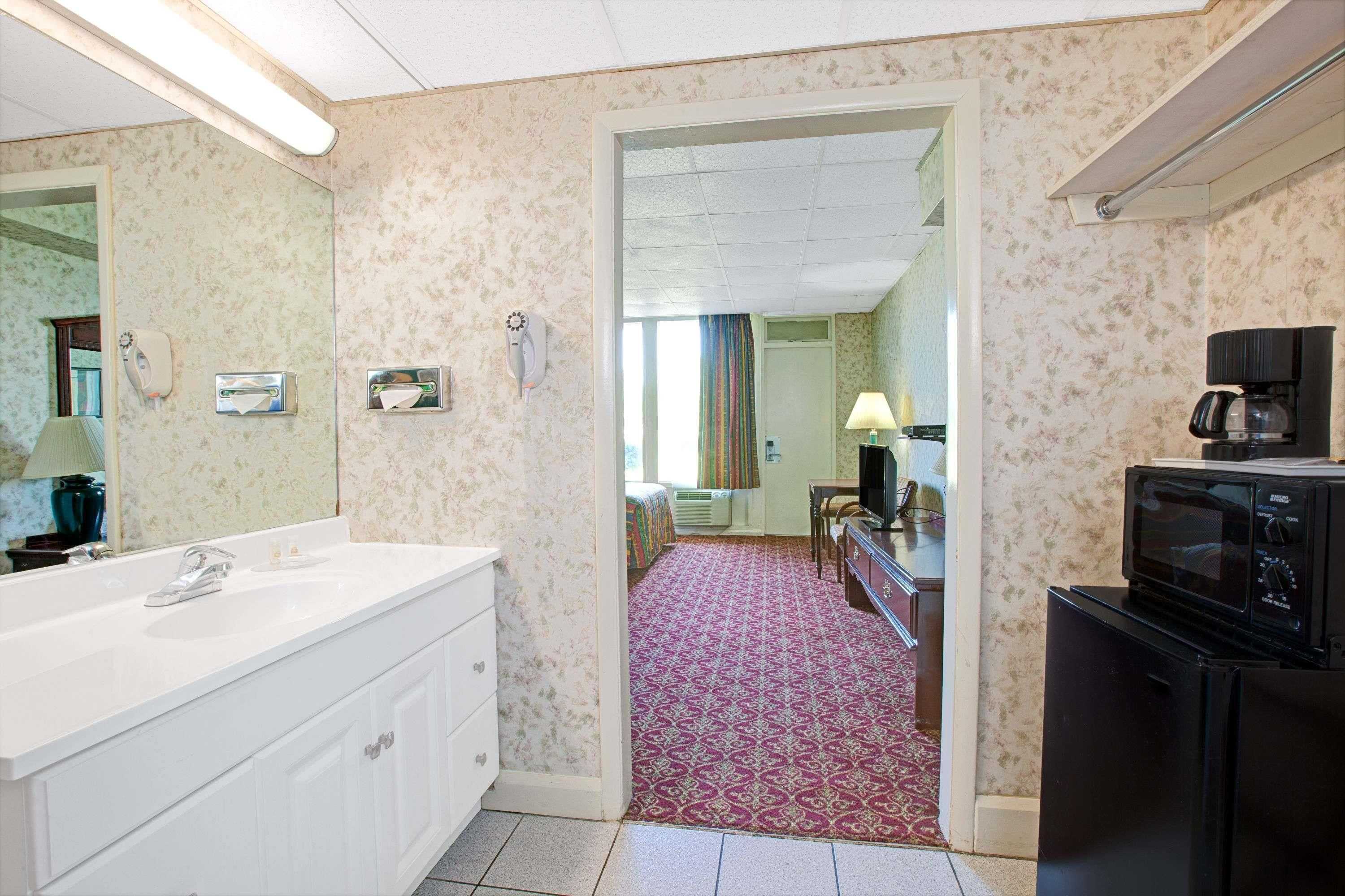 Gift card for Days Inn by Wyndham Parsippany Gift card for Days Inn by Wyndham Parsippany
