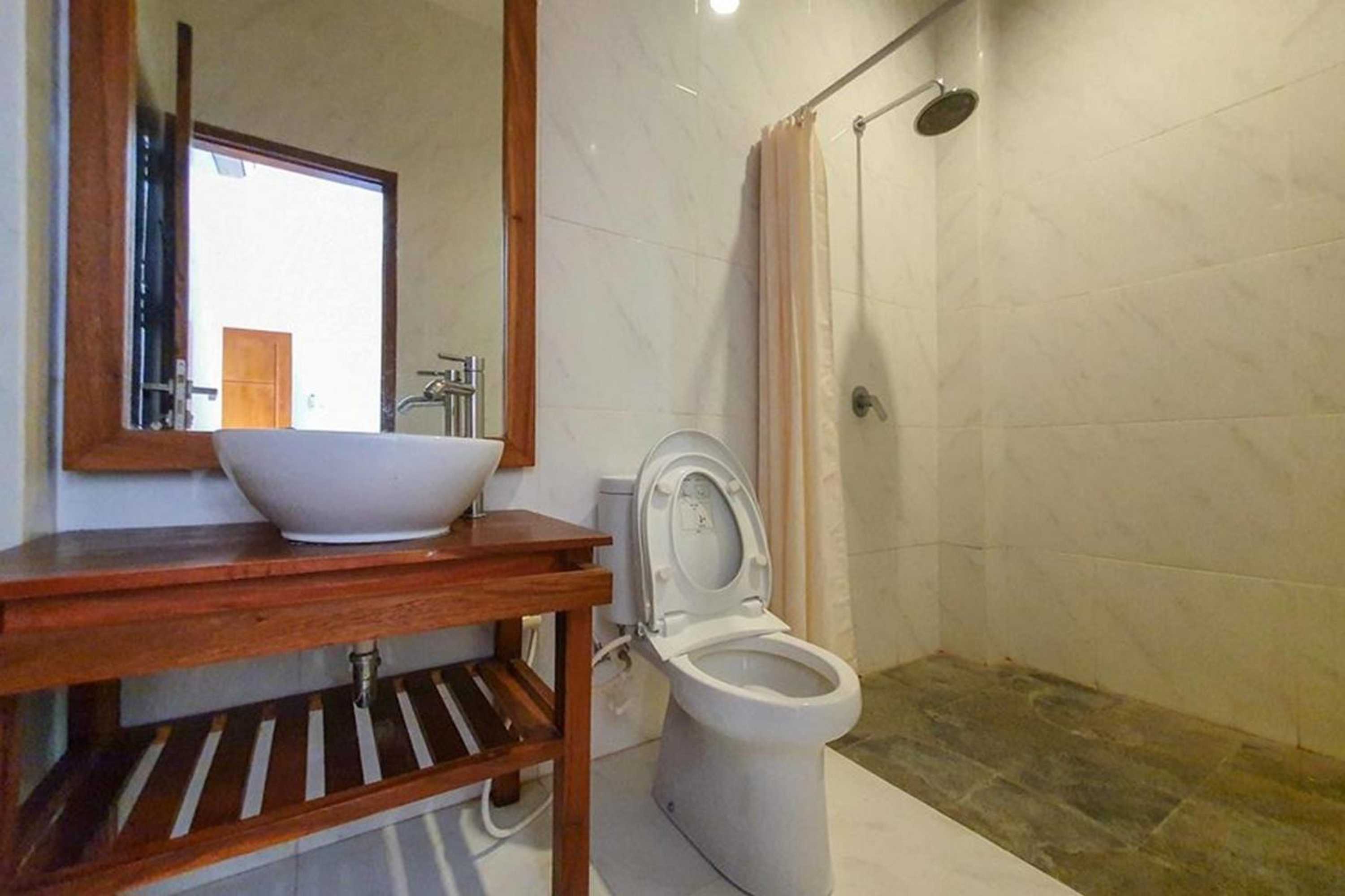 Gift card for Rumah Eyang Tardjo Syariah Mitra Reddoorz