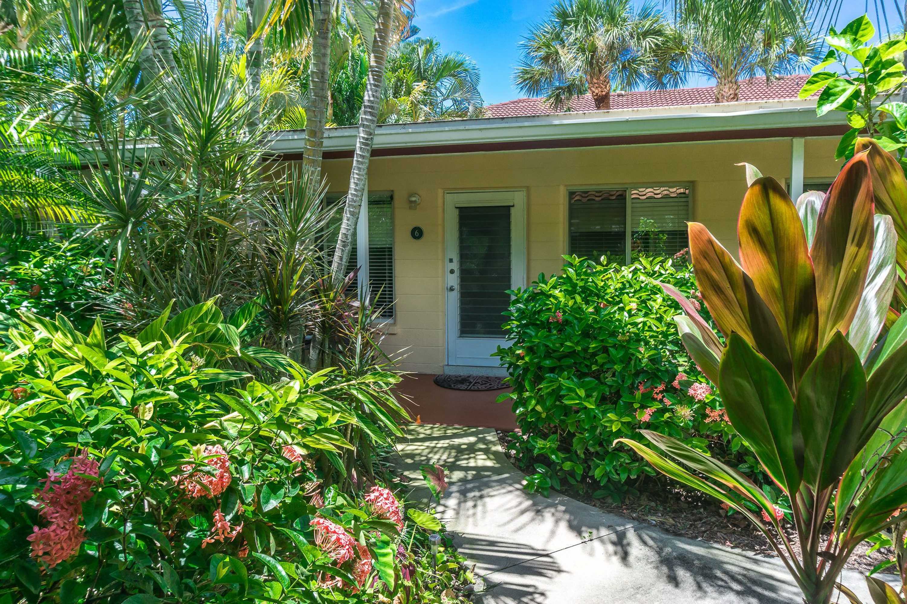 Gift card for Tropical Villas of Venice Beach Gift card for Tropical Villas of Venice Beach