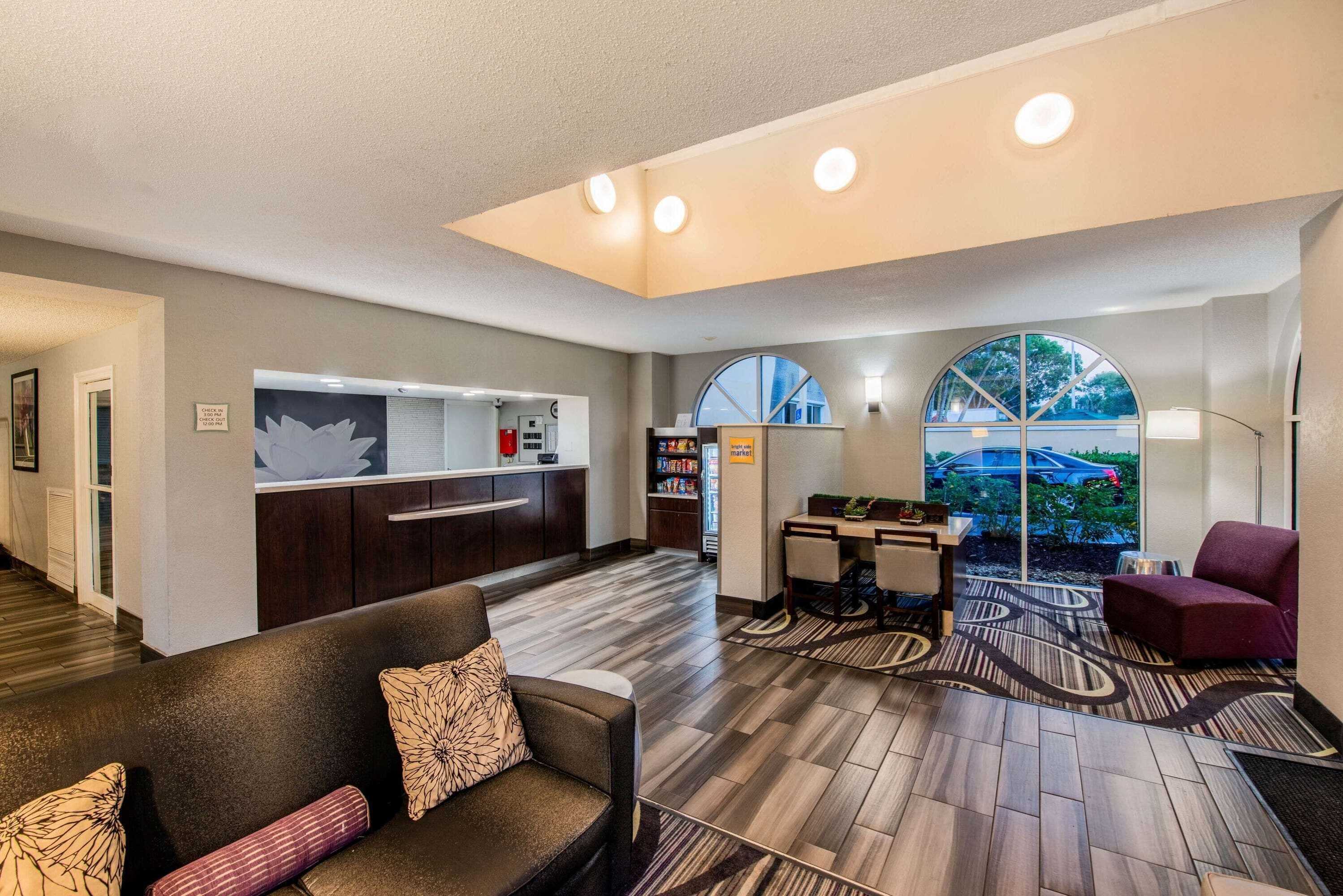 Gift card for La Quinta Inn & Suites by Wyndham Fort Lauderdale Tamarac Gift card for La Quinta Inn & Suites by Wyndham Fort Lauderdale Tamarac