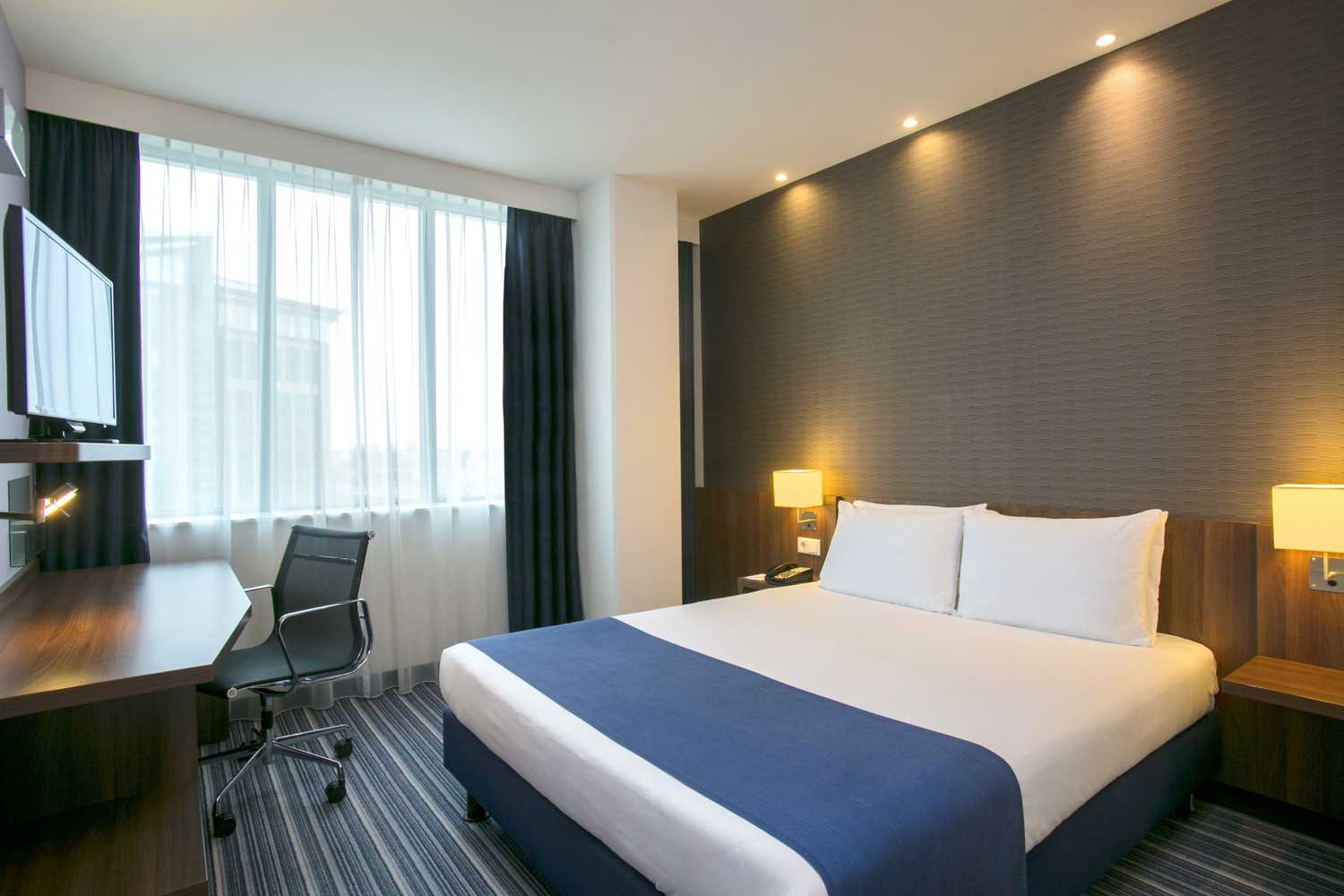 Gift card for Holiday Inn Express Amsterdam - Arena Towers by Ihg Gift card for Holiday Inn Express Amsterdam - Arena Towers by Ihg