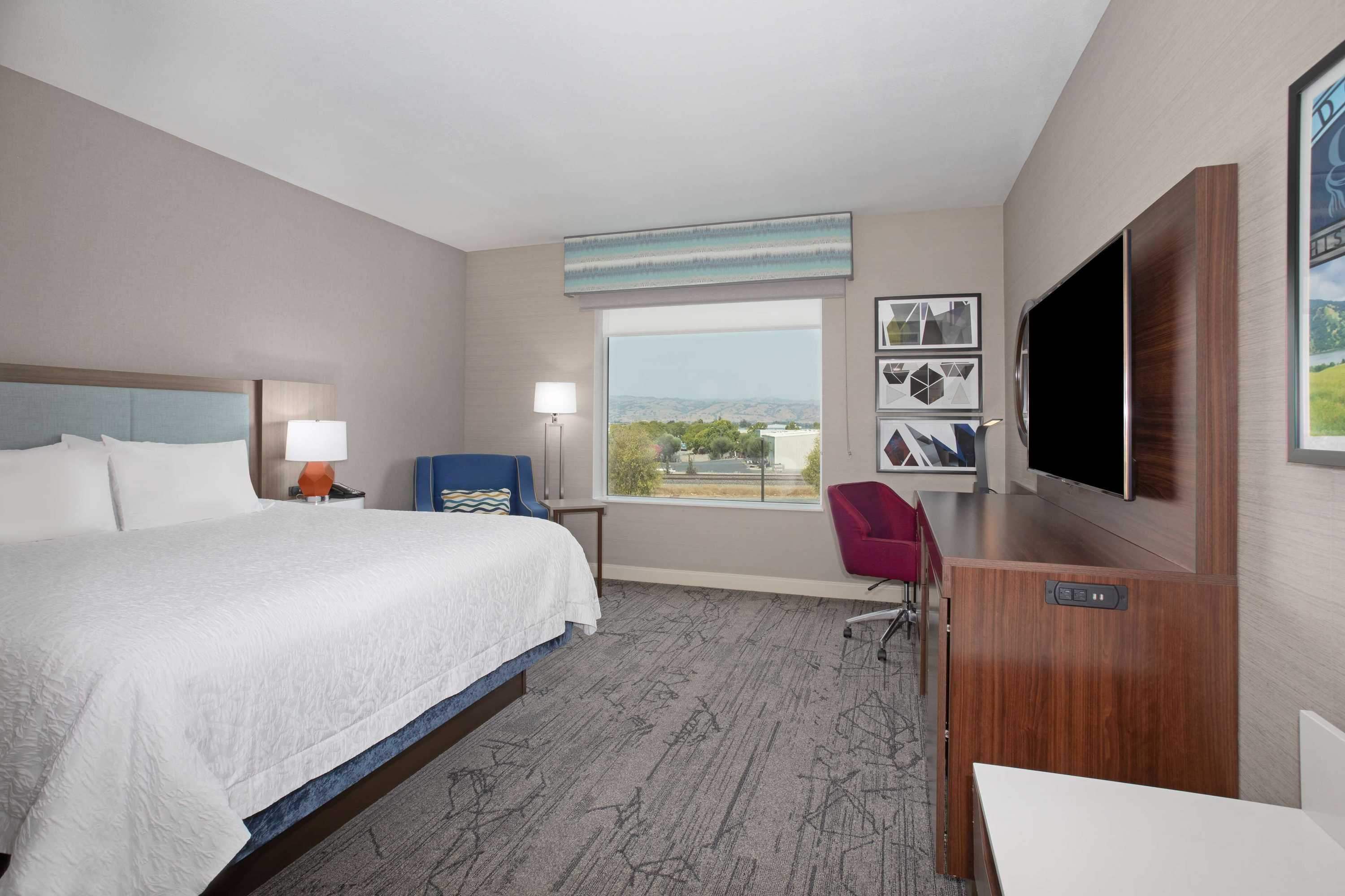 Gift card for Hampton Inn & Suites Gilroy