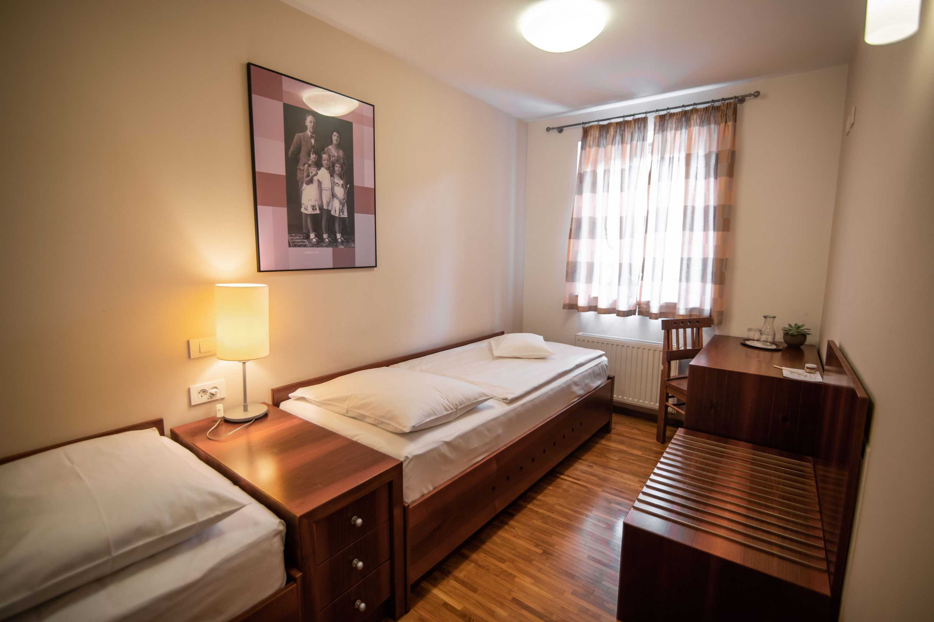 Gift card for Hotel Dvor Jezersek Brnik Gift card for Hotel Dvor Jezersek Brnik