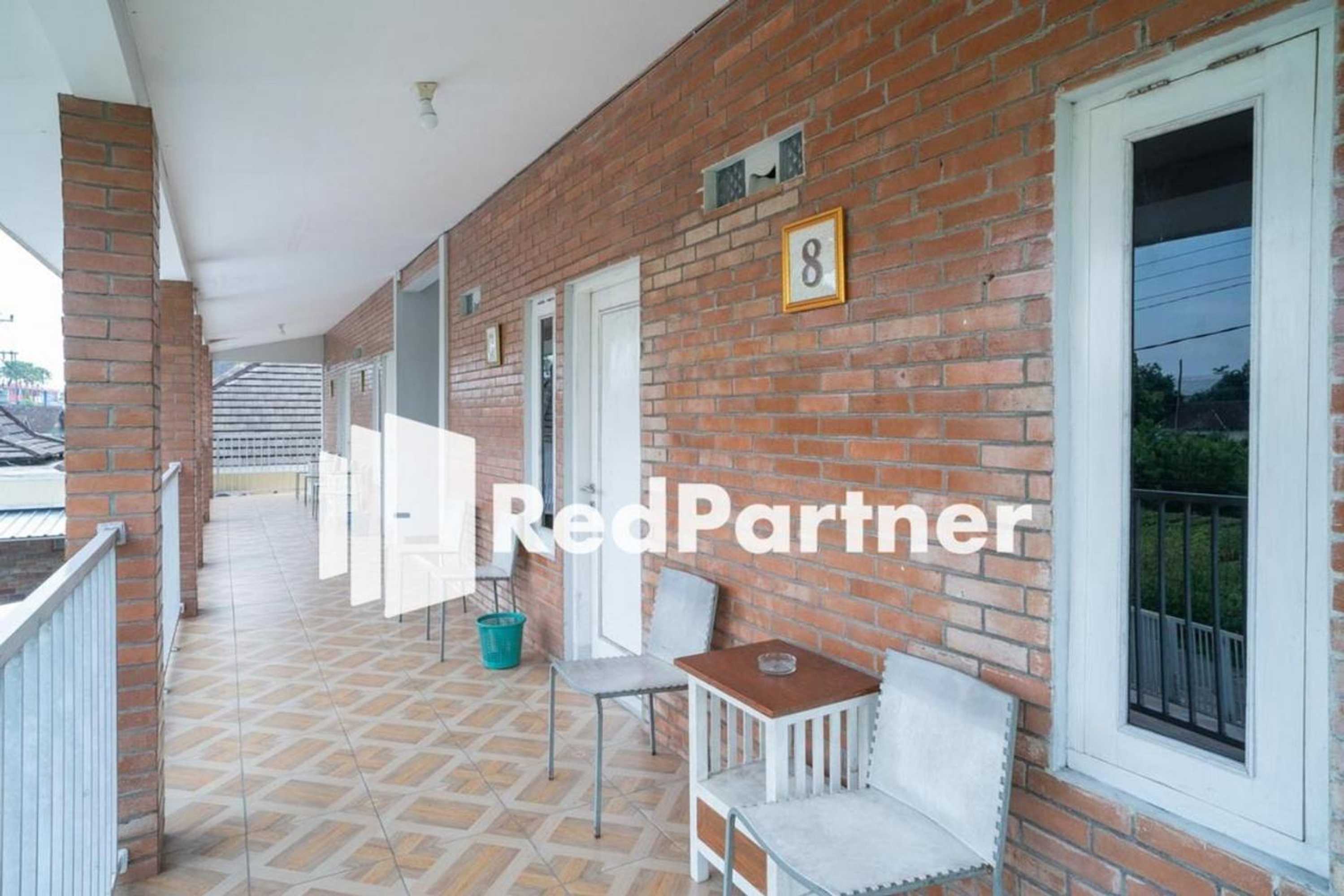 Gift card for House Acasia Syariah Near Universitas Aisyiah Yogyakarta Mitra Reddoorz