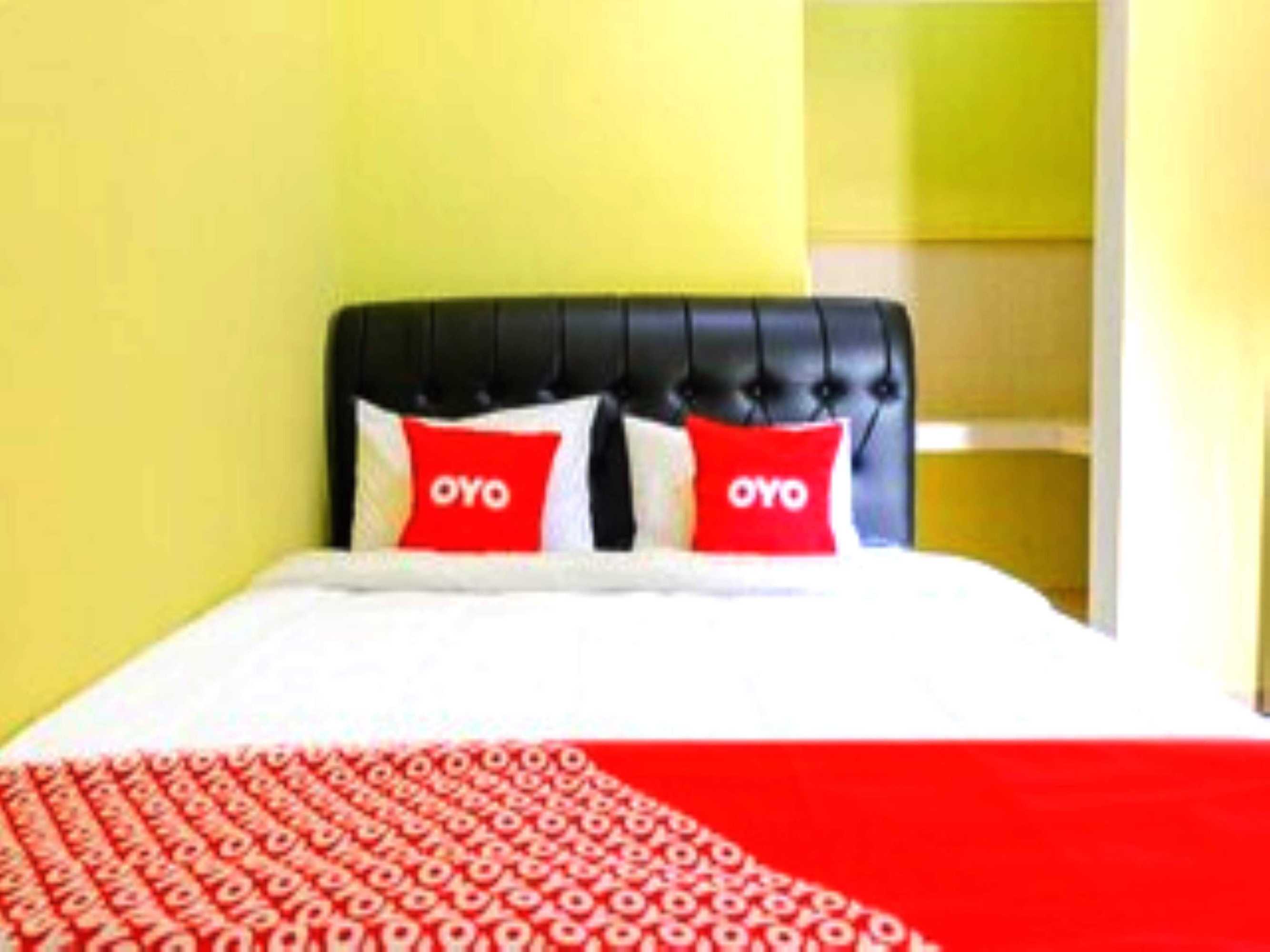 Gift card for Oyo 1784 Hj. Aniek Residence Gift card for Oyo 1784 Hj. Aniek Residence