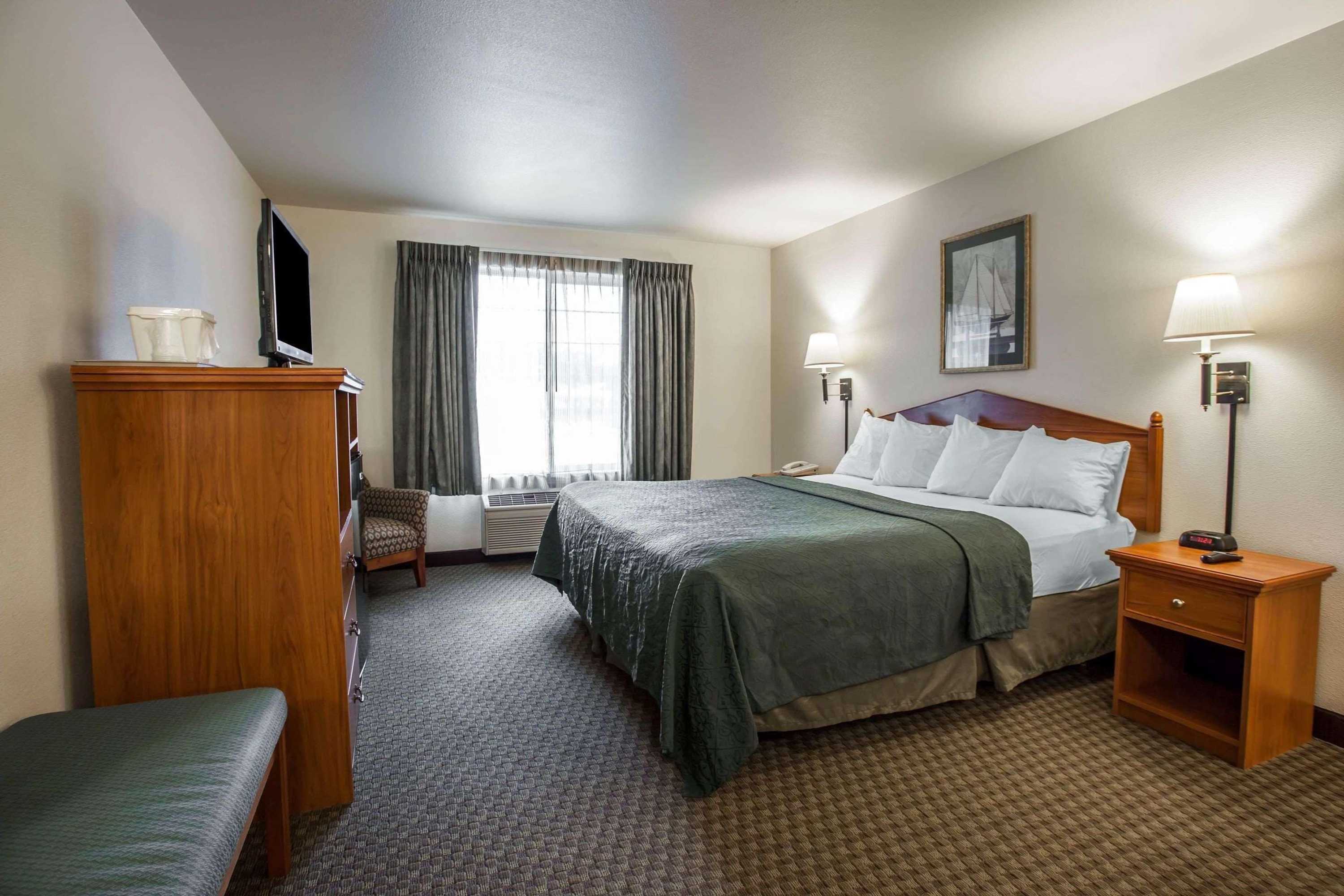 Gift card for Quality Inn & Suites Federal Way - Seattle Gift card for Quality Inn & Suites Federal Way - Seattle