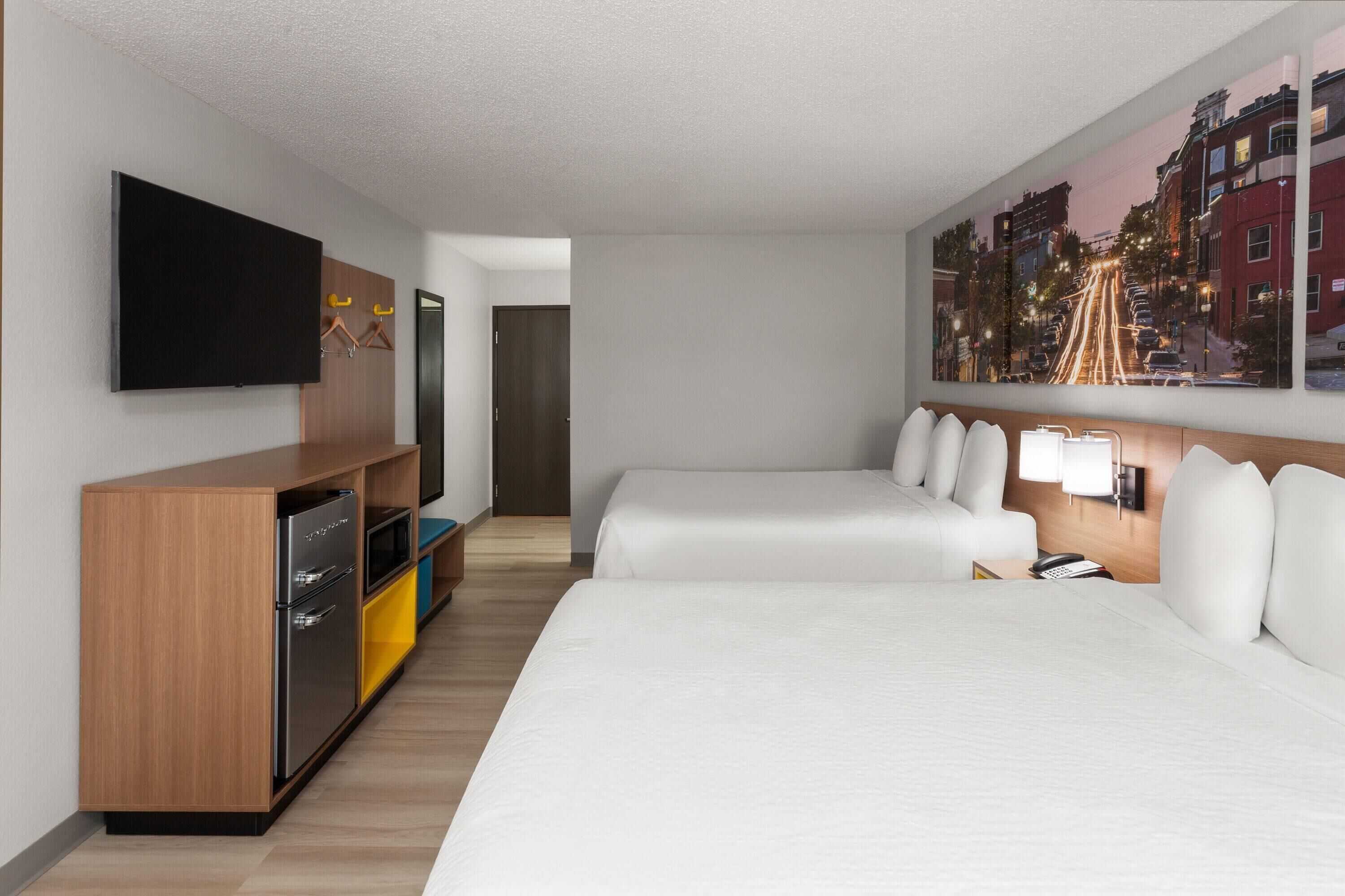 Gift card for Days Inn & Suites by Wyndham Kaukauna WI