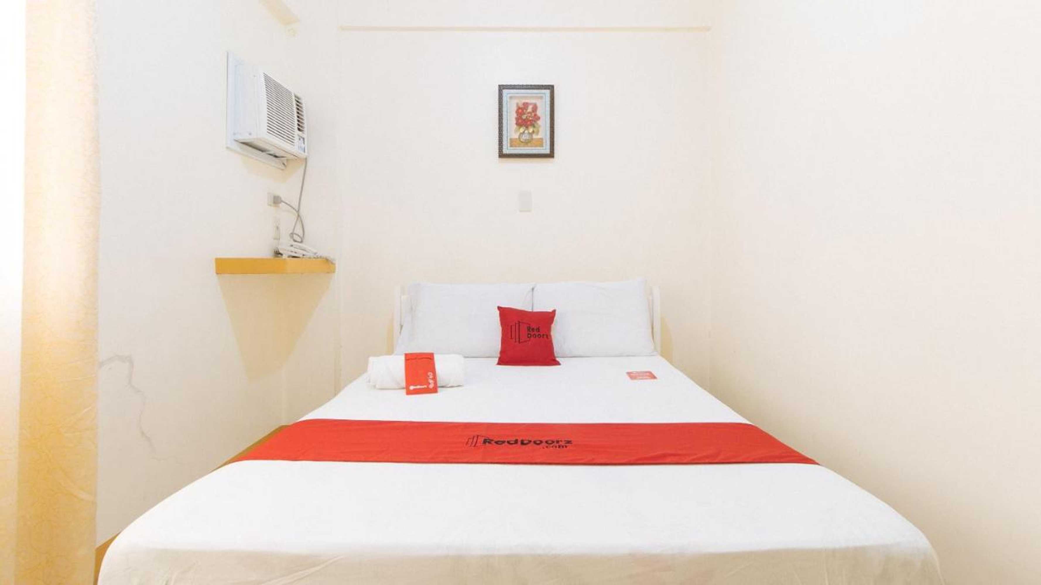 Gift card for Reddoorz @ Golden Skye Hotel Guagua