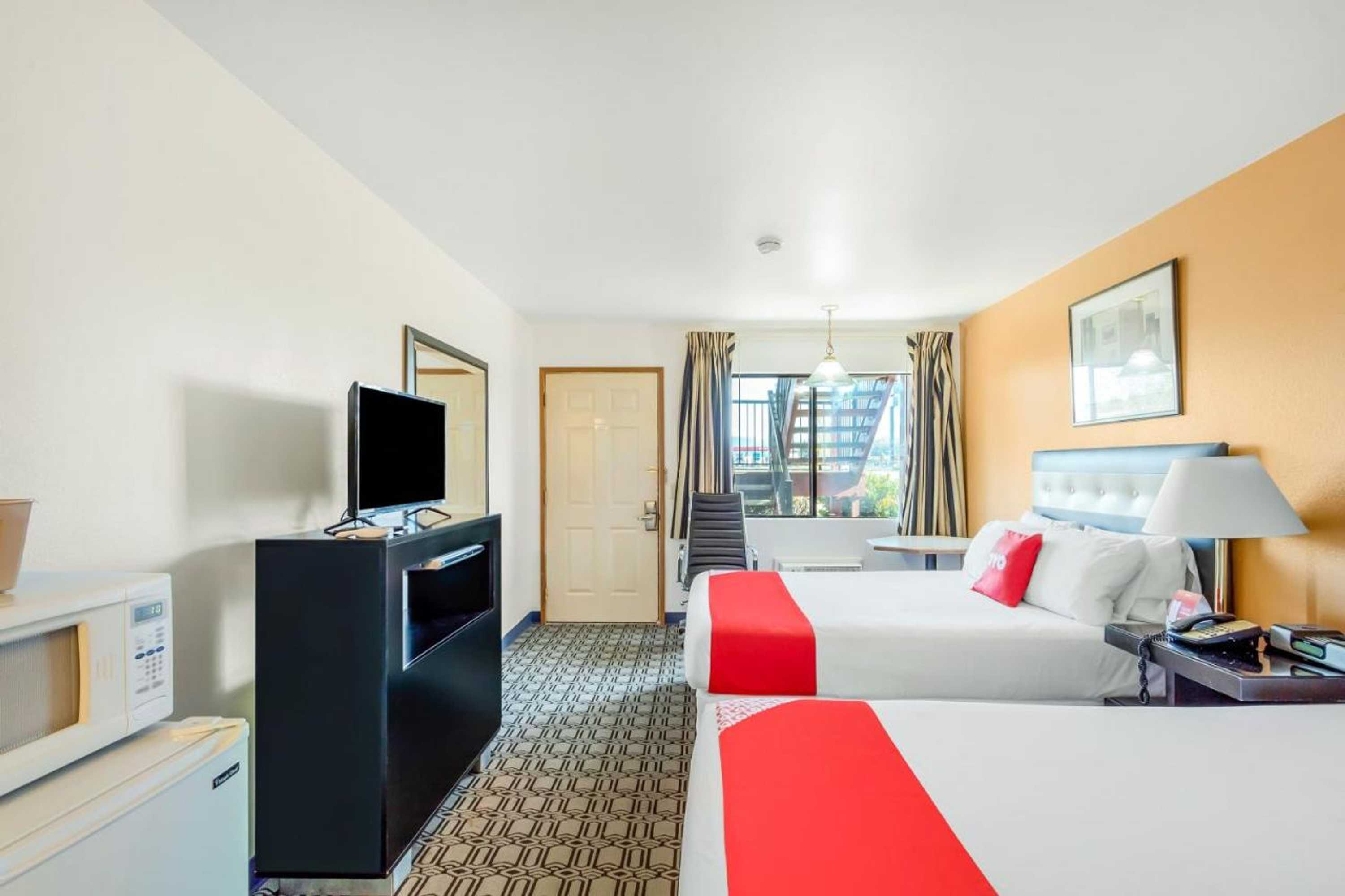 Gift card for Arlington Motor Inn