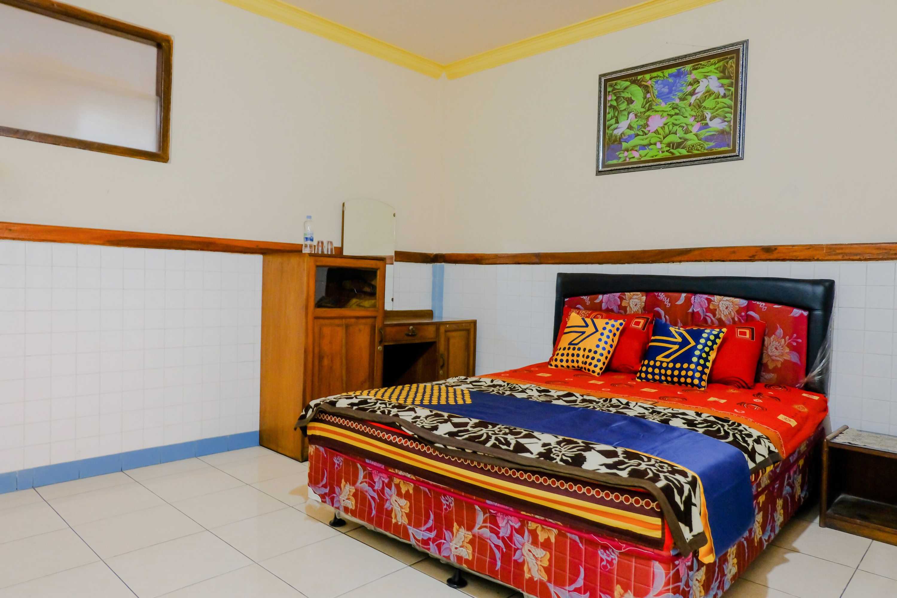 Gift card for Hotel Dewi Near Gor Merdeka Jombang Mitra Reddoorz Gift card for Hotel Dewi Near Gor Merdeka Jombang Mitra Reddoorz