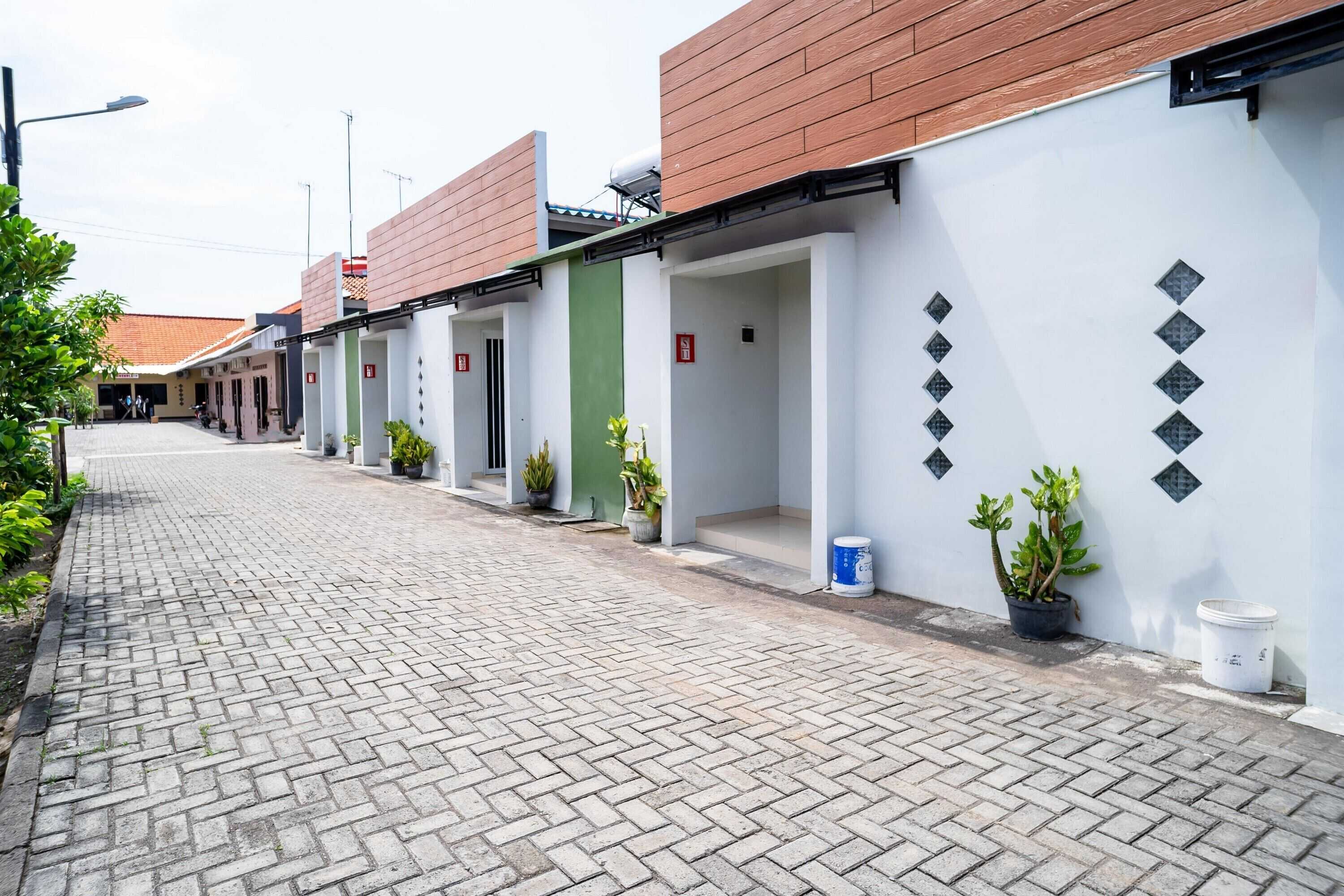 Gift card for Koolkost Syariah Near Transmart Tegal Gift card for Koolkost Syariah Near Transmart Tegal