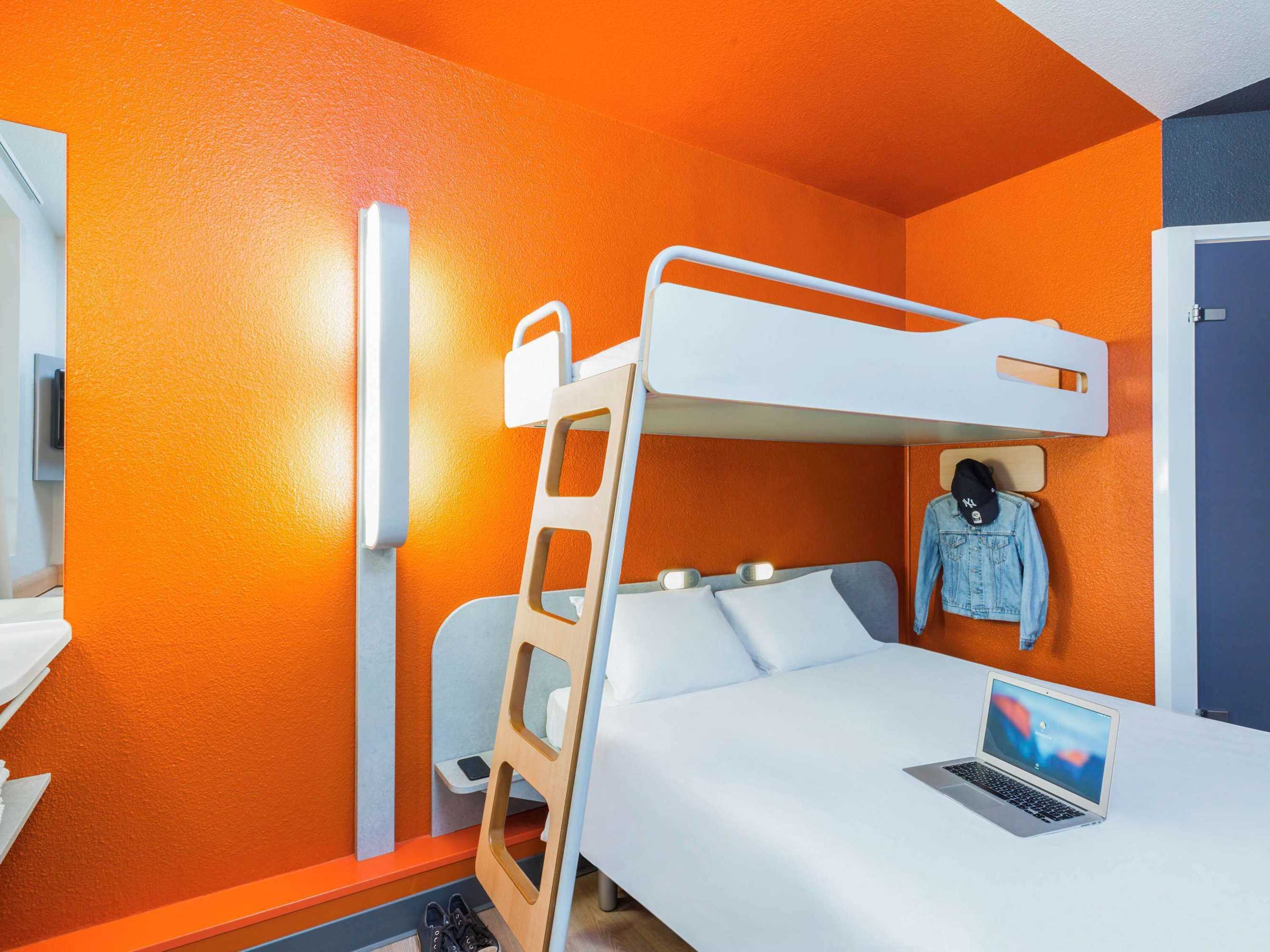 Gift card for Ibis Budget Paris Porte de Montmartre Gift card for Ibis Budget Paris Porte de Montmartre