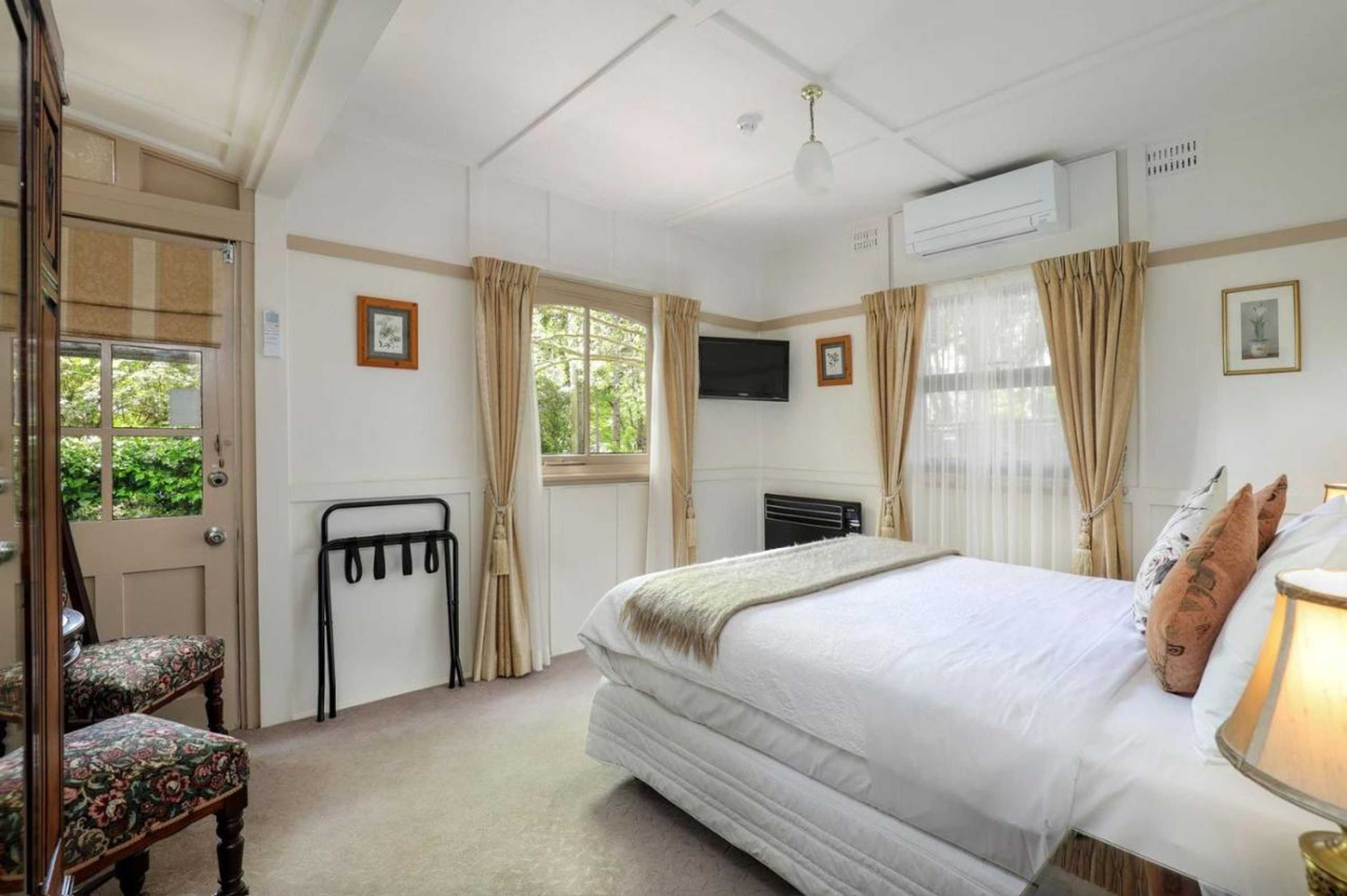 Gift card for Kubba Roonga Guesthouse - Boutique Luxury Peaceful Stay & Gardens - Breakfast Included Gift card for Kubba Roonga Guesthouse - Boutique Luxury Peaceful Stay & Gardens - Breakfast Included