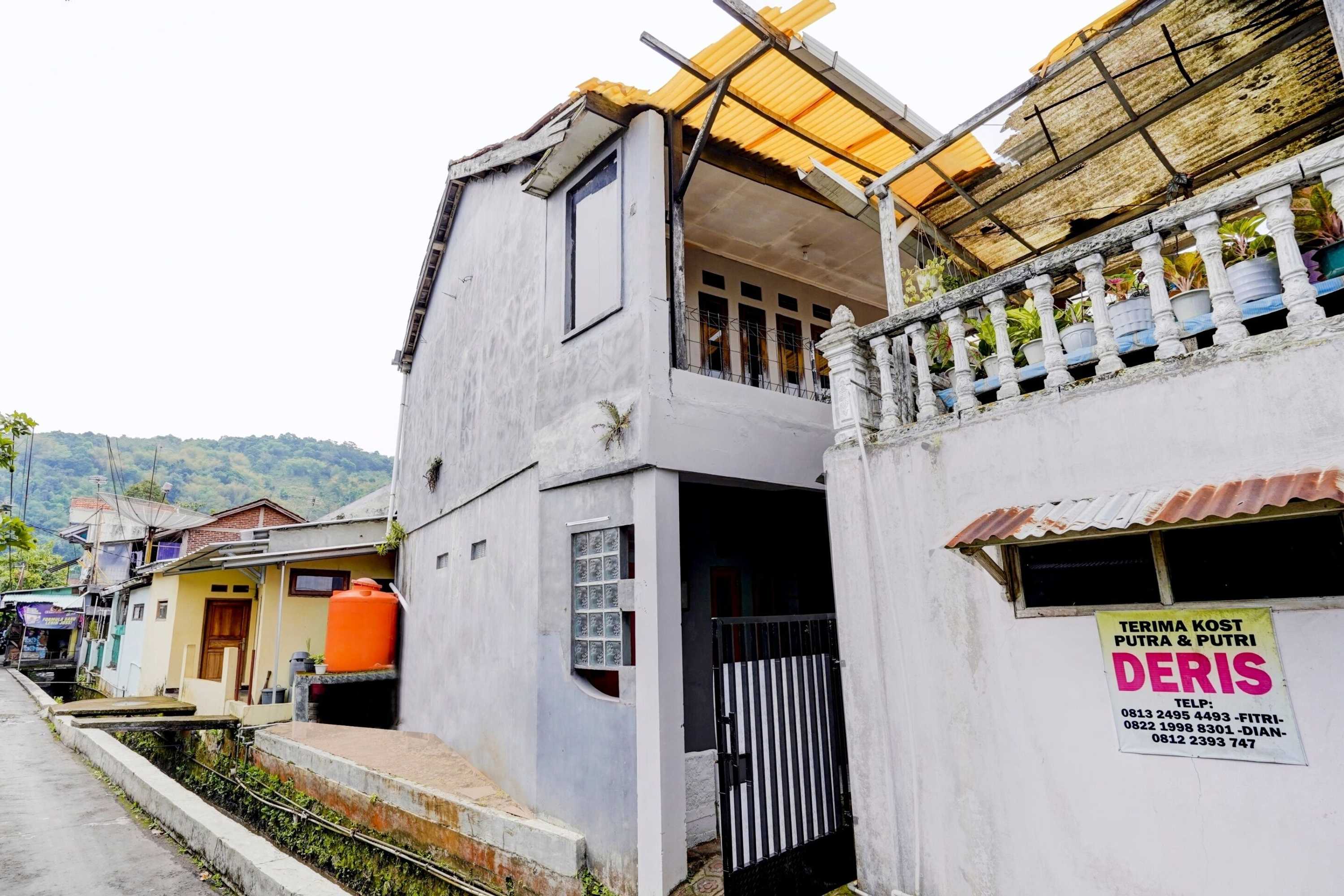 Gift card for Oyo Life 90701 Kost Syariah Deris Gift card for Oyo Life 90701 Kost Syariah Deris