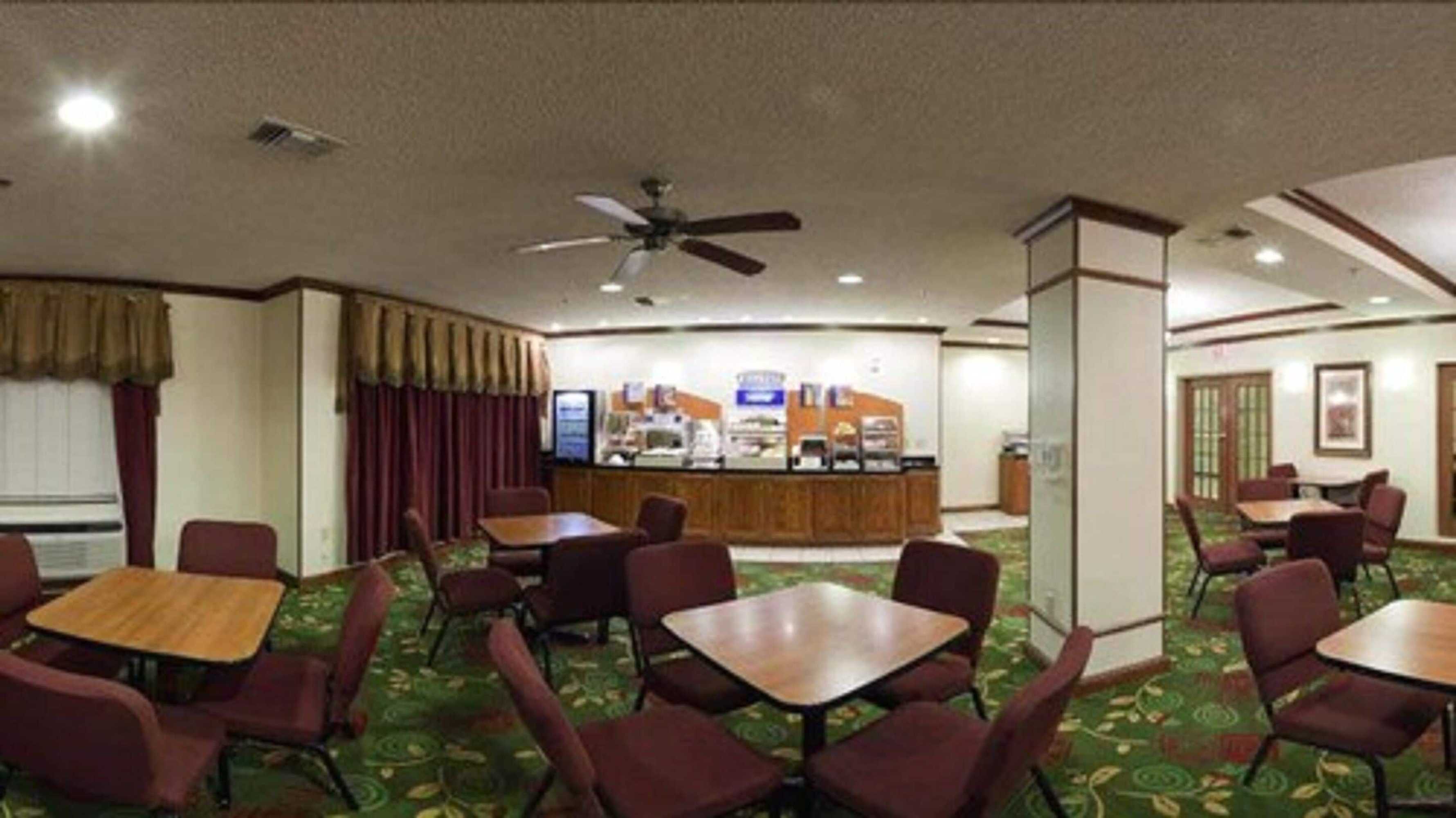 Gift card for Holiday Inn Express & Suites Plainview by Ihg Gift card for Holiday Inn Express & Suites Plainview by Ihg