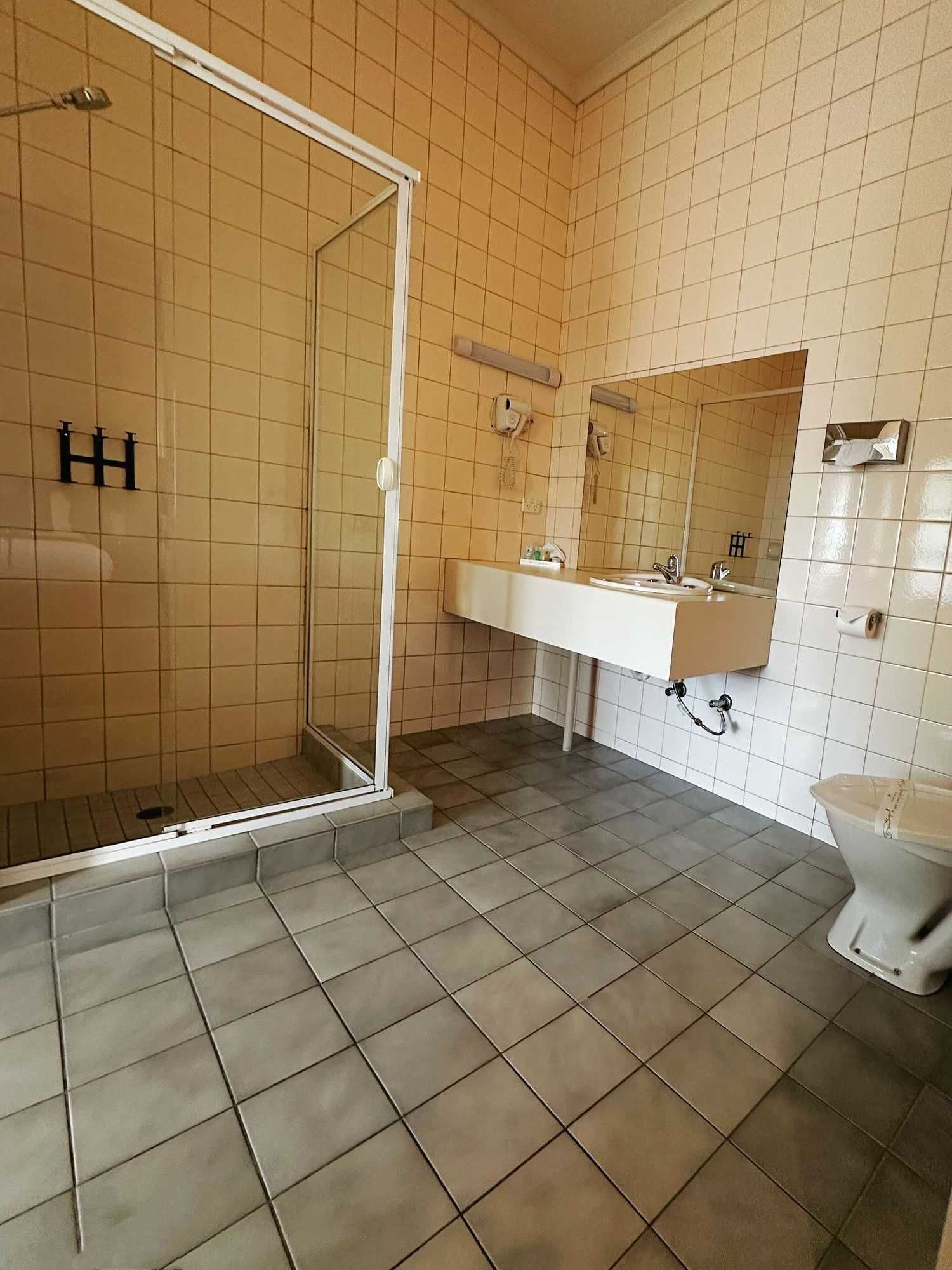 Gift card for Greensborough Motel