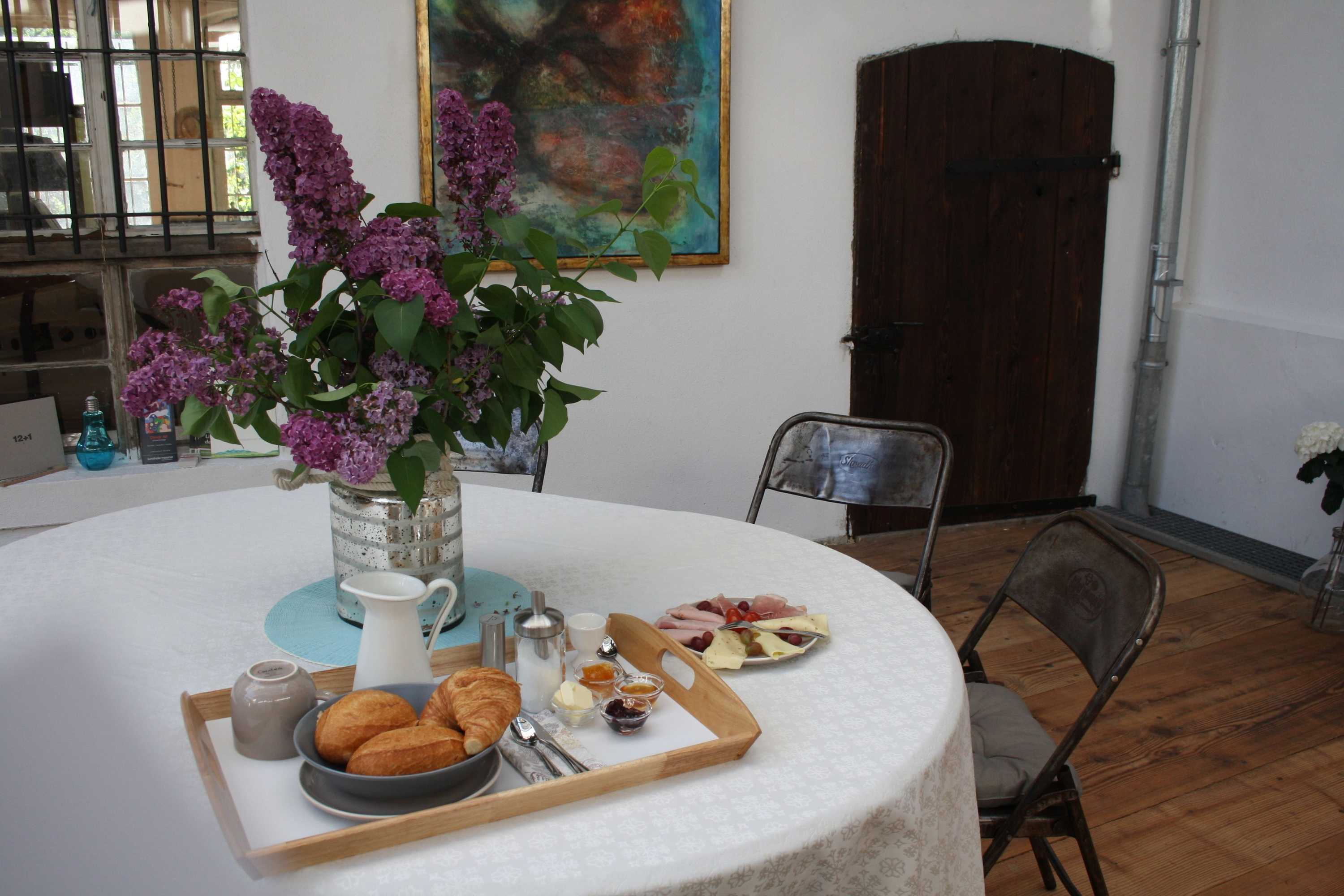 Gift card for Art-Be-And-B Bed And Breakfast Gift card for Art-Be-And-B Bed And Breakfast