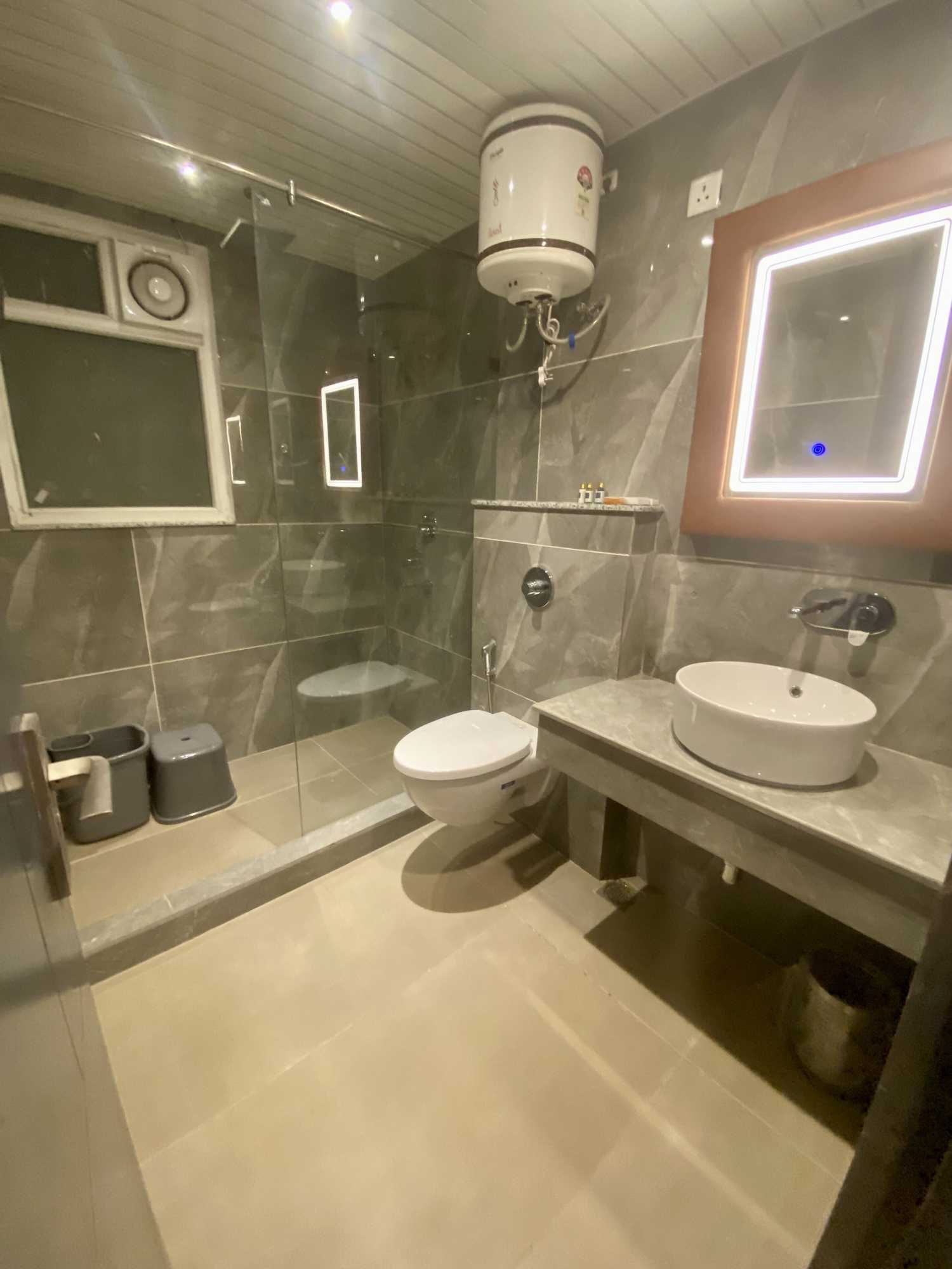 Gift card for Hotel Adhiraja Palace