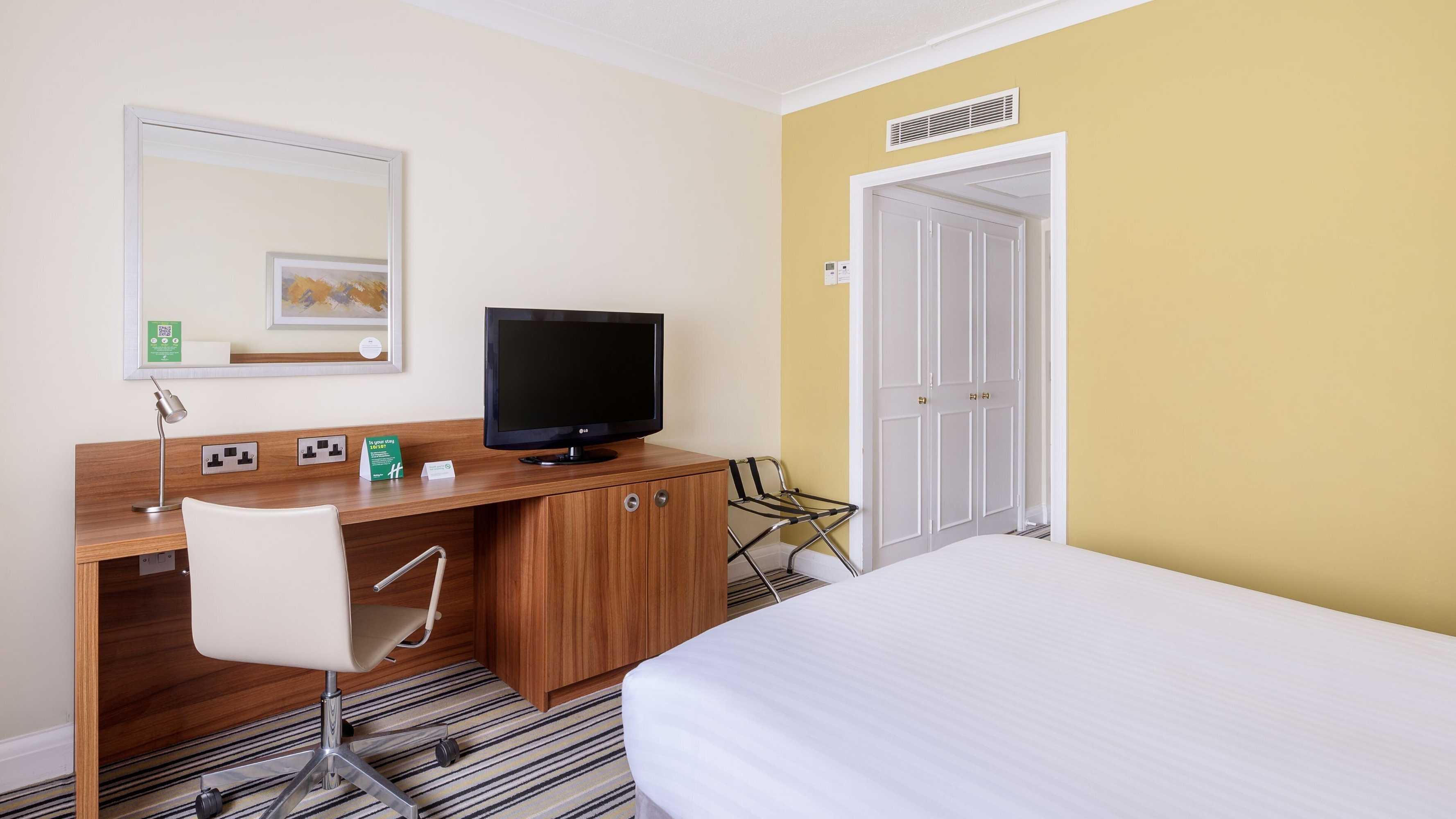Gift card for Holiday Inn Derby Nottingham M1 J25 by Ihg Gift card for Holiday Inn Derby Nottingham M1 J25 by Ihg
