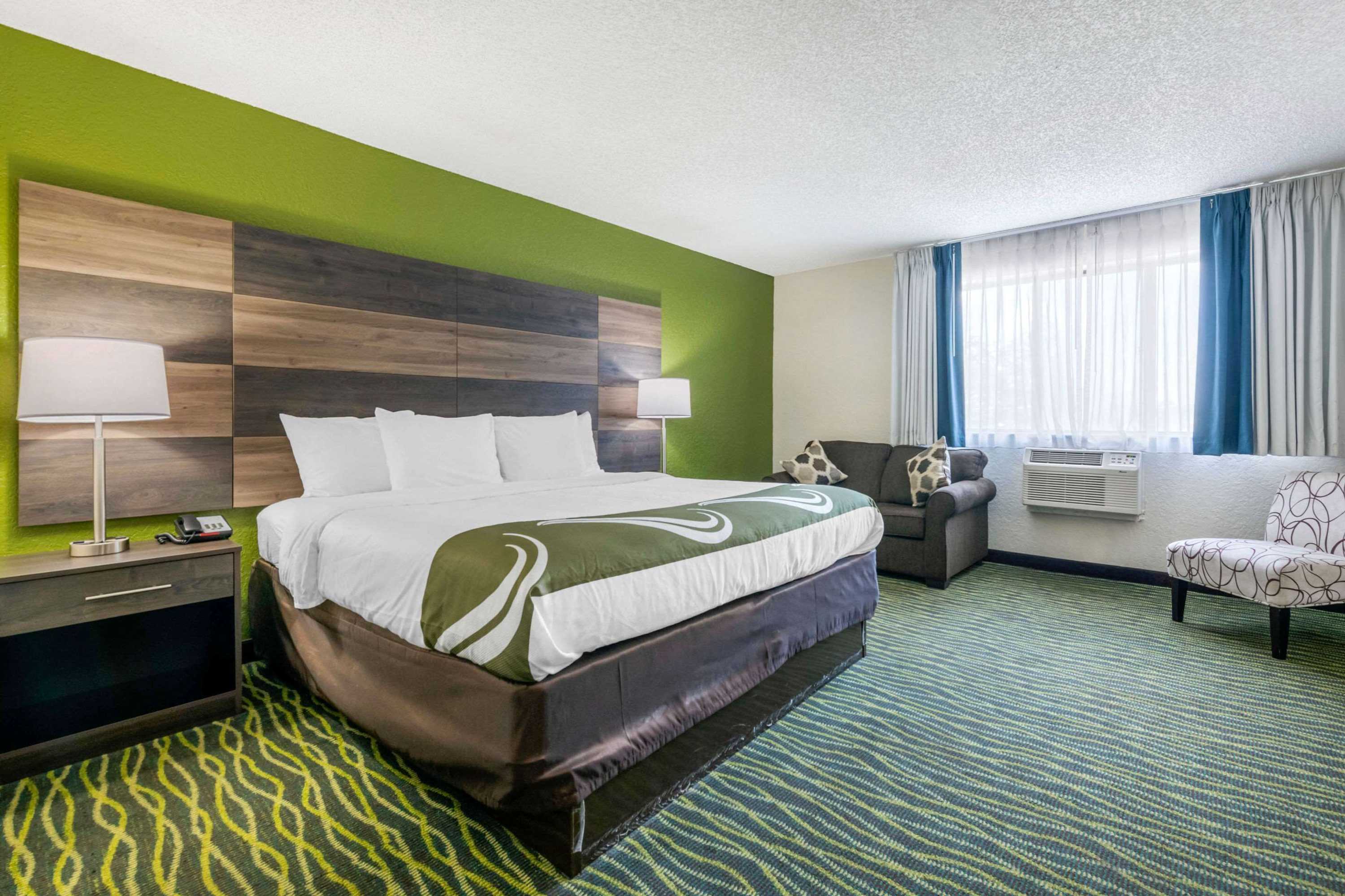 Gift card for Quality Inn & Suites Leesburg Chain of Lakes Gift card for Quality Inn & Suites Leesburg Chain of Lakes