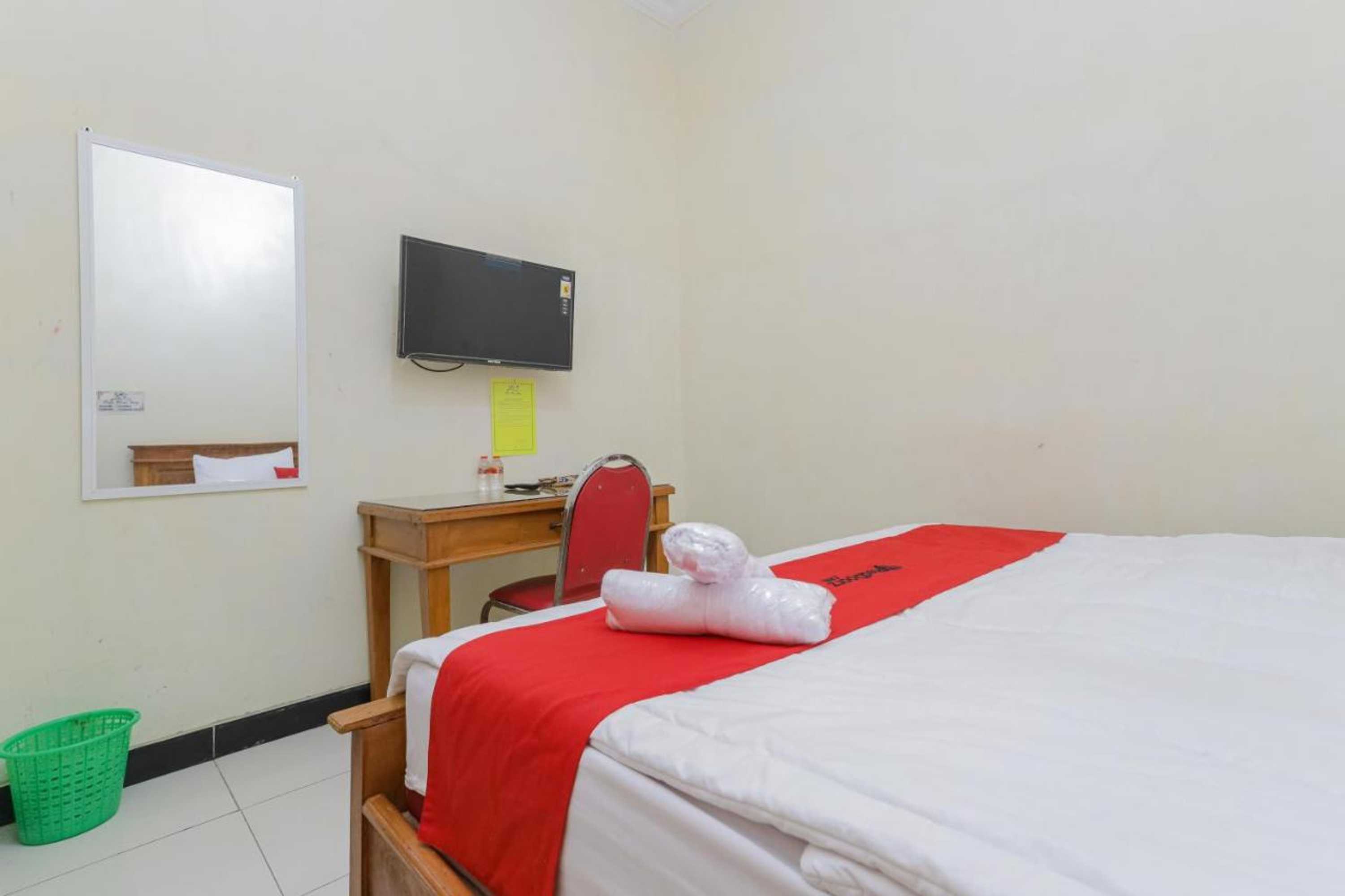 Gift card for Reddoorz Syariah Near Alun Alun Pasuruan