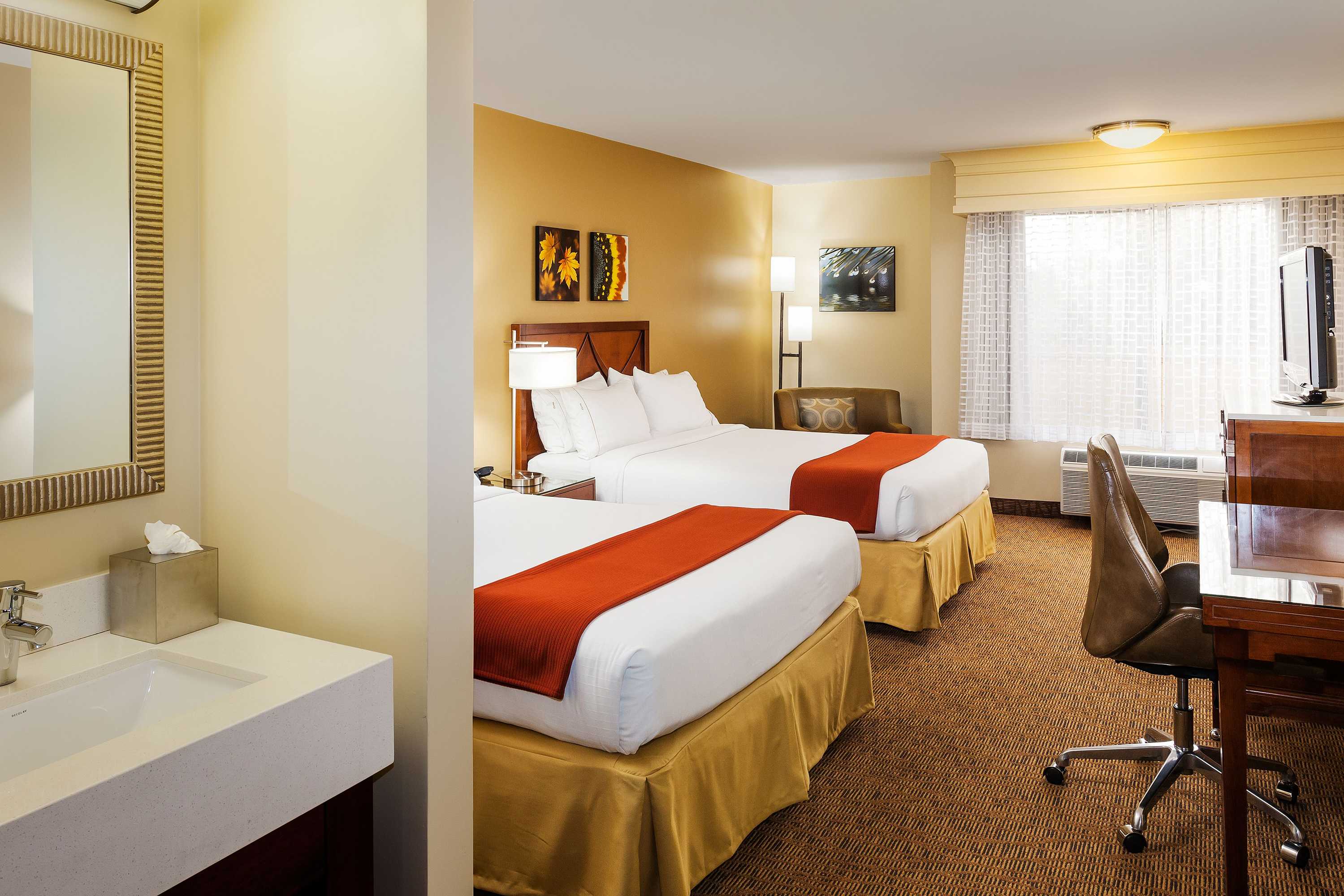 Gift card for Holiday Inn Express Simi Valley by Ihg Gift card for Holiday Inn Express Simi Valley by Ihg