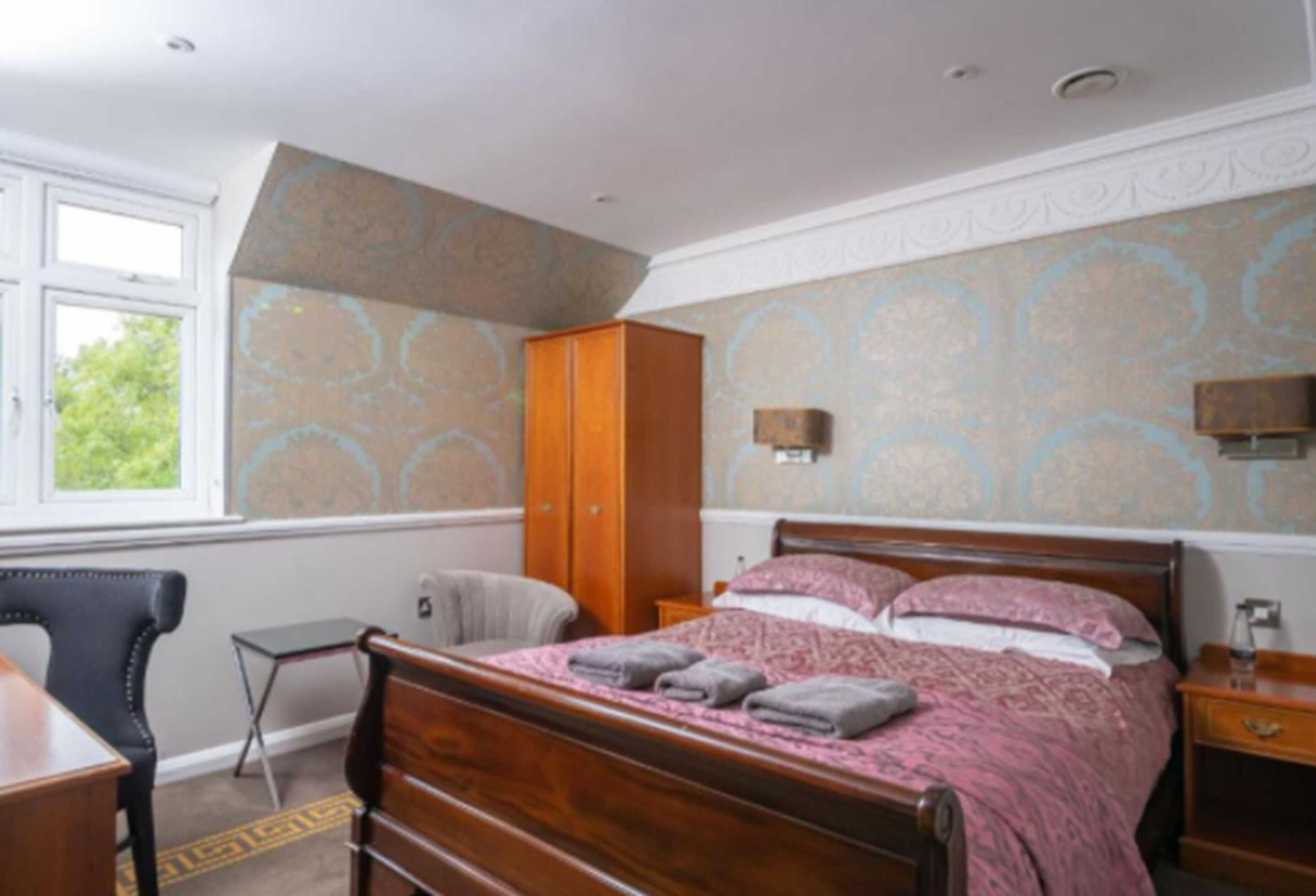 Gift card for Guildford Manor Hotel & Spa Gift card for Guildford Manor Hotel & Spa