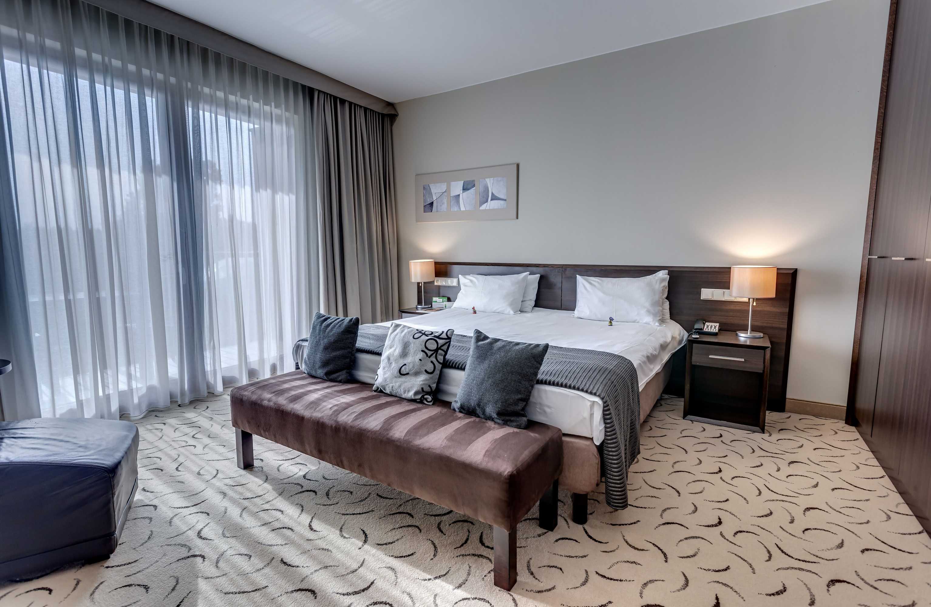 Gift card for Holiday Inn Resort Warszawa Józefów**** by Ihg Gift card for Holiday Inn Resort Warszawa Józefów**** by Ihg