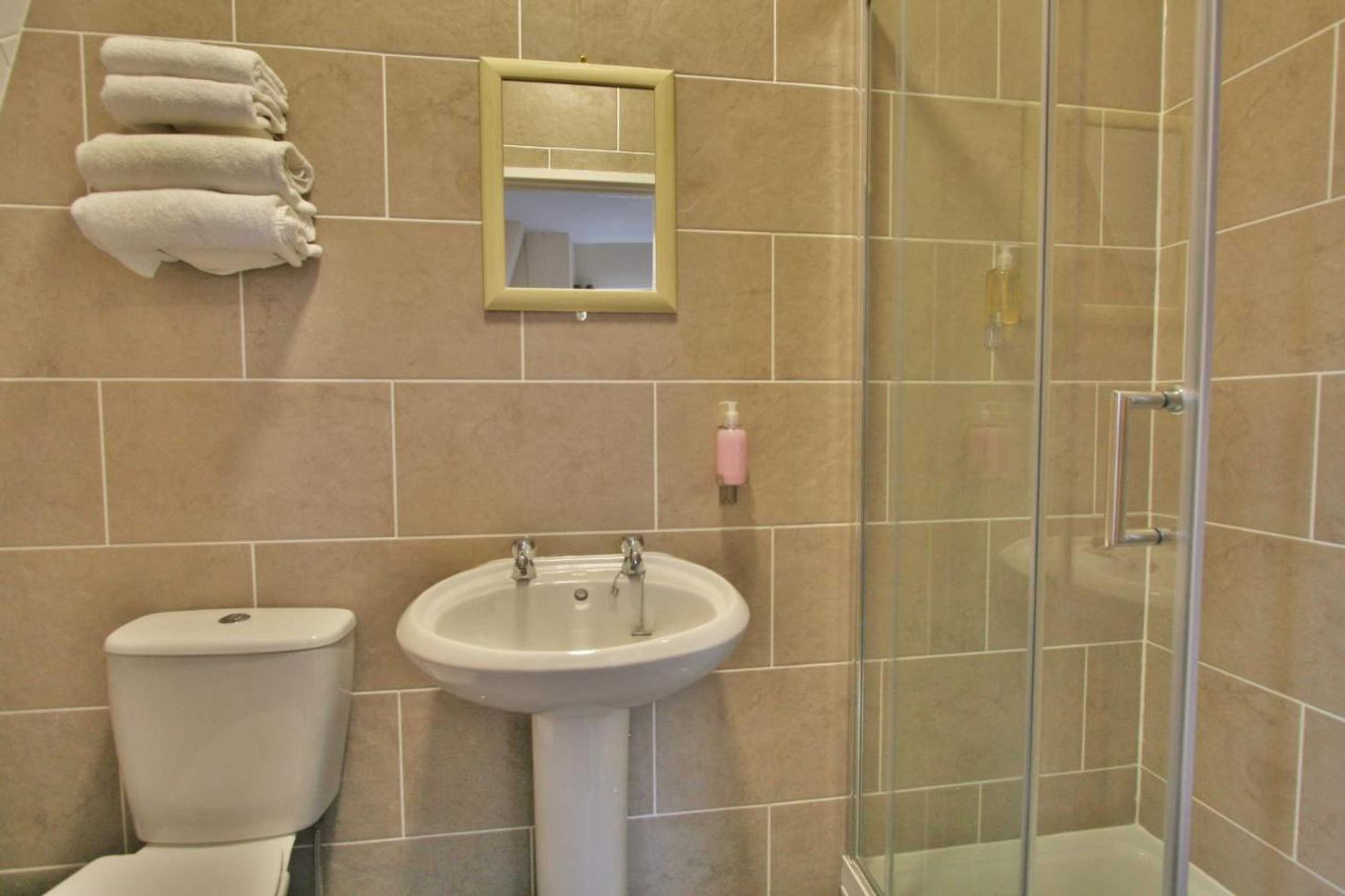 Gift card for Central Hotel Gloucester by Roomsbooked