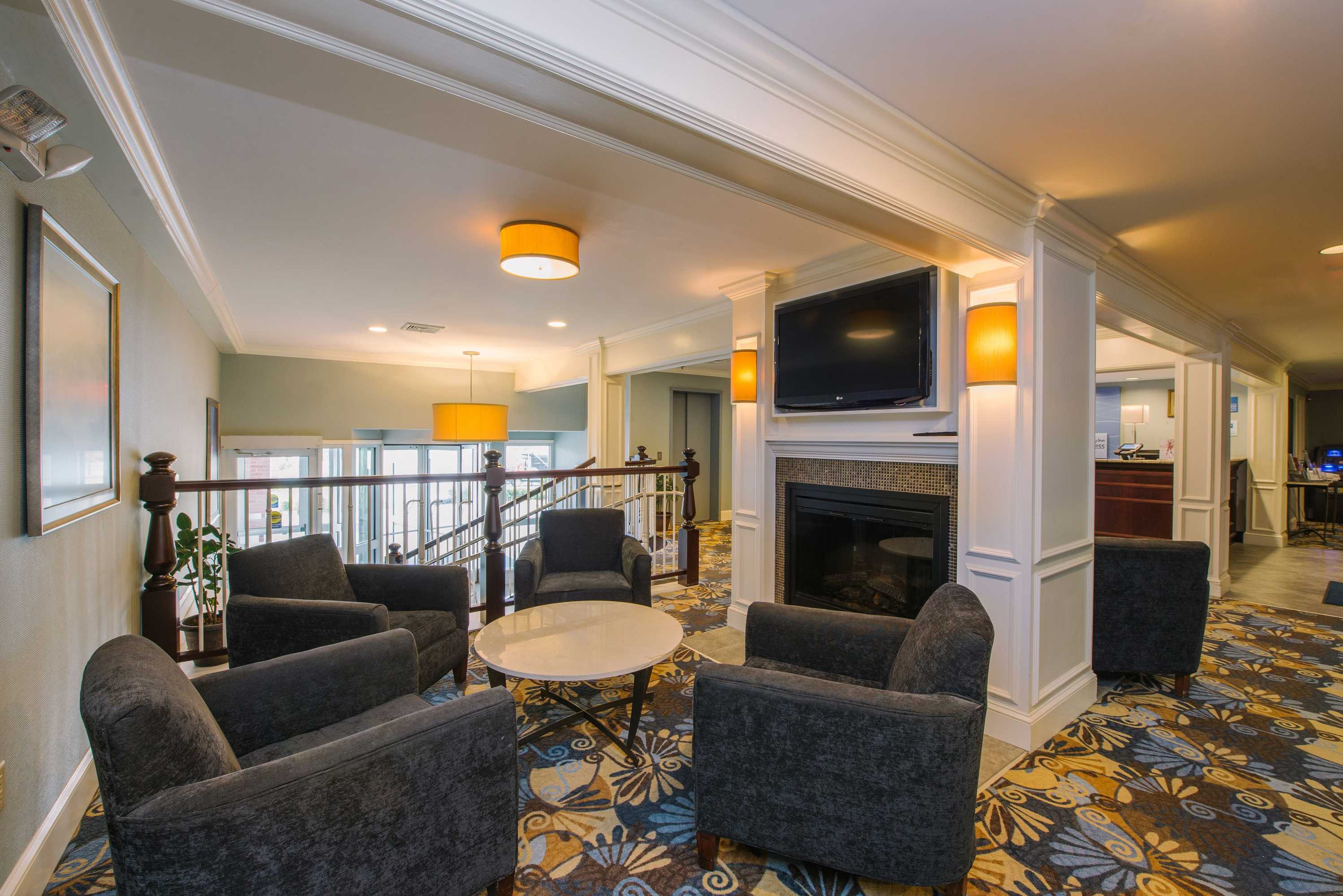Gift card for Holiday Inn Express & Suites Merrimack by Ihg Gift card for Holiday Inn Express & Suites Merrimack by Ihg